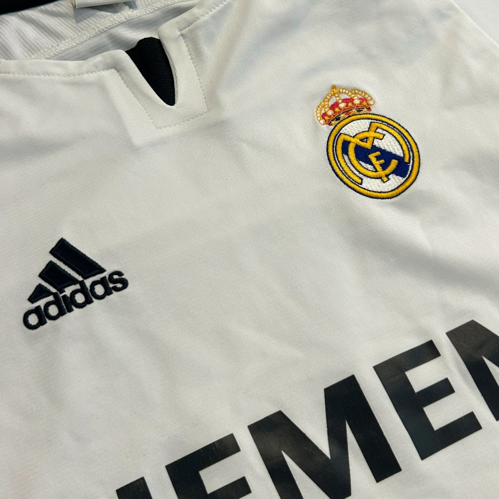 Real Madrid CF 2003/04 Home - Beckham 23 (Small) - KITLAUNCH