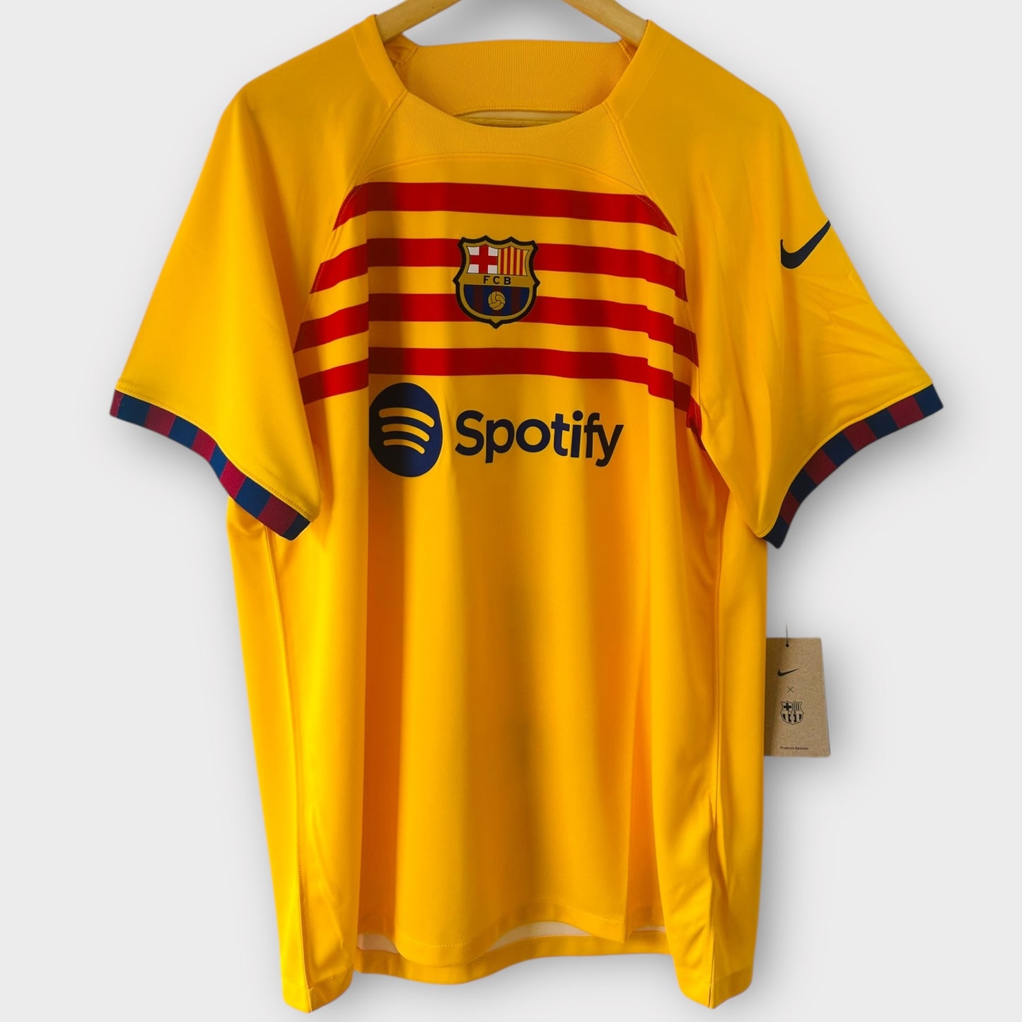 FC Barcelona 2023/24 Senyera 4th - Lamine Yamal *NEW* (XL)