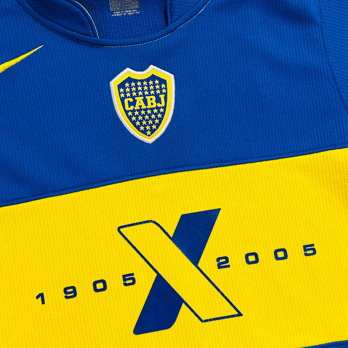 CA Boca Juniors 2005 Home Centenary Shirt (Small) - KITLAUNCH