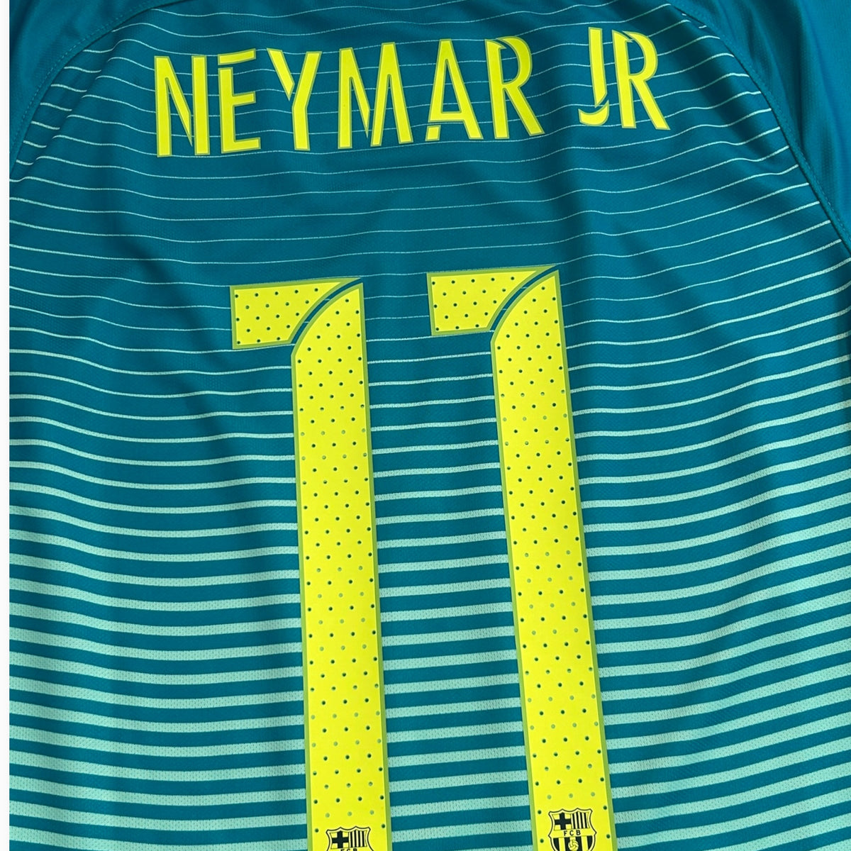 FC Barcelona 2016/17 3rd - Neymar Jr 11 (Small)