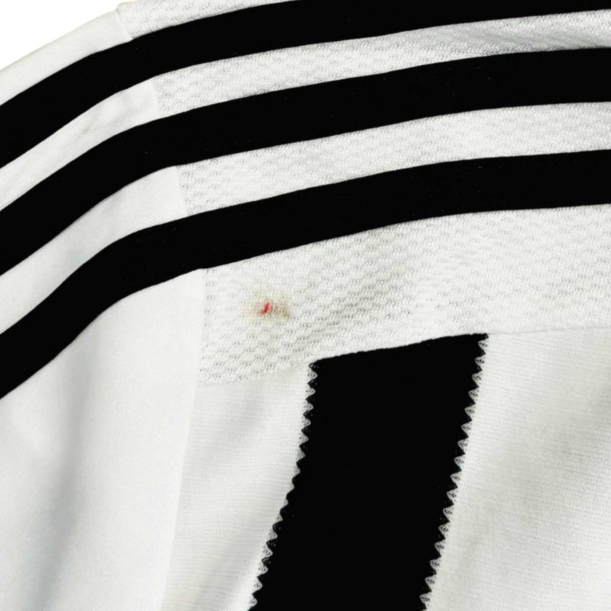 Juventus FC 2015/16 Home - Pogba 10 *NEW* (Medium)