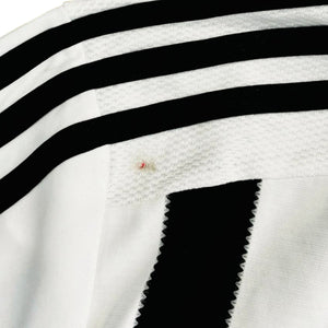 Juventus FC 2015/16 Home - Pogba 10 *NEW* (Medium)