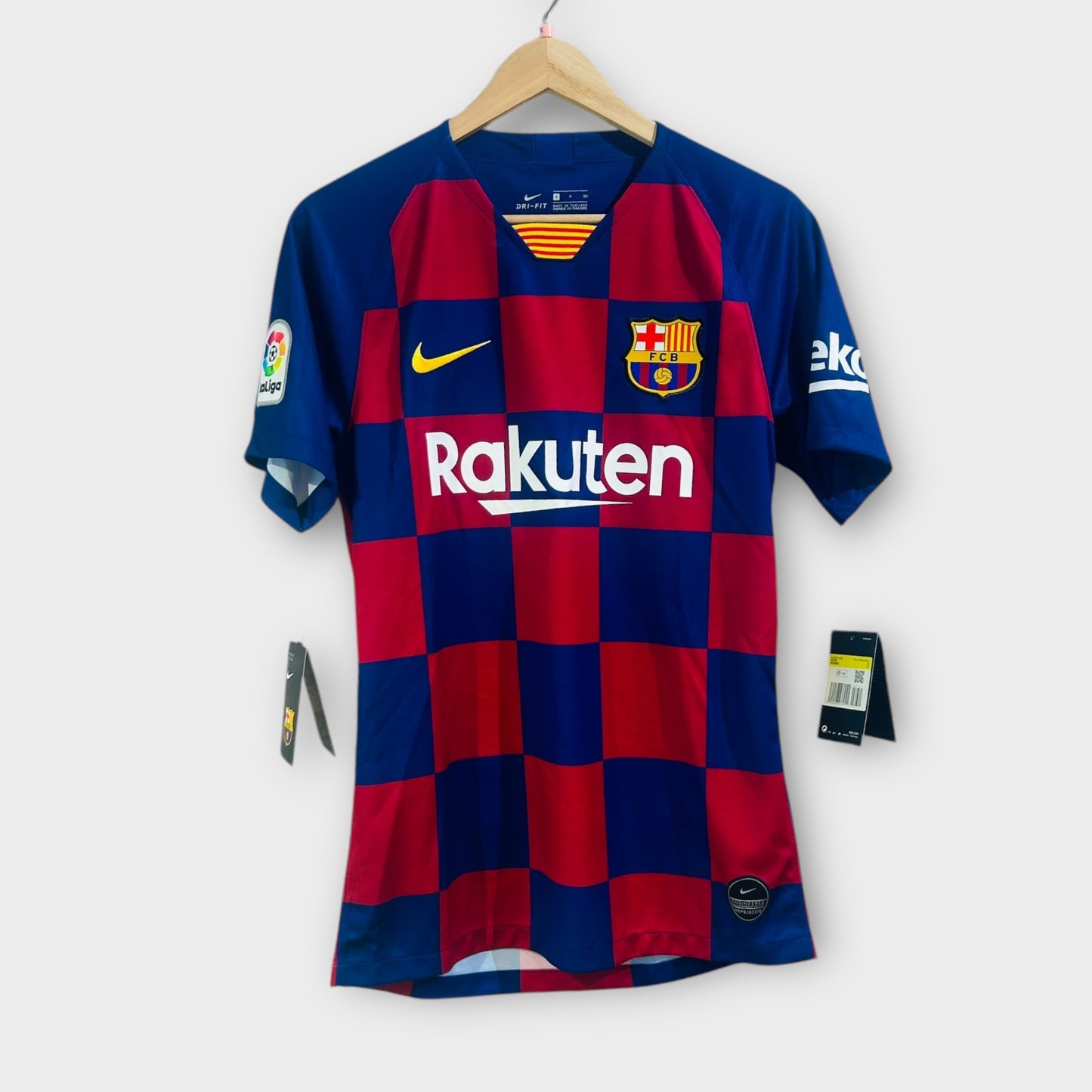 FC Barcelona 2019/20 Home  - Piqué 3 (Small) *BNWT*