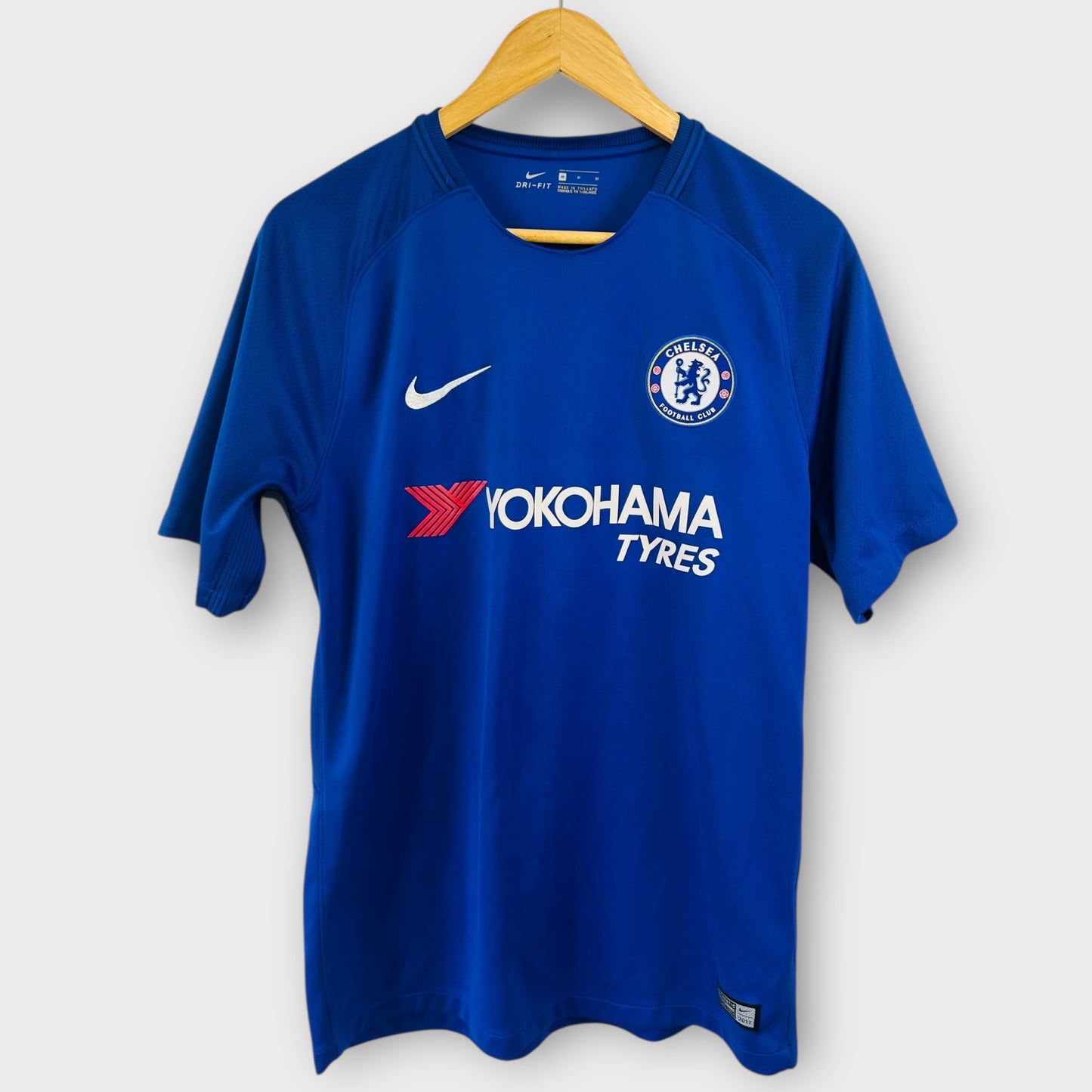 Chelsea FC 2017/18 Home - Hazard 10 (Medium)