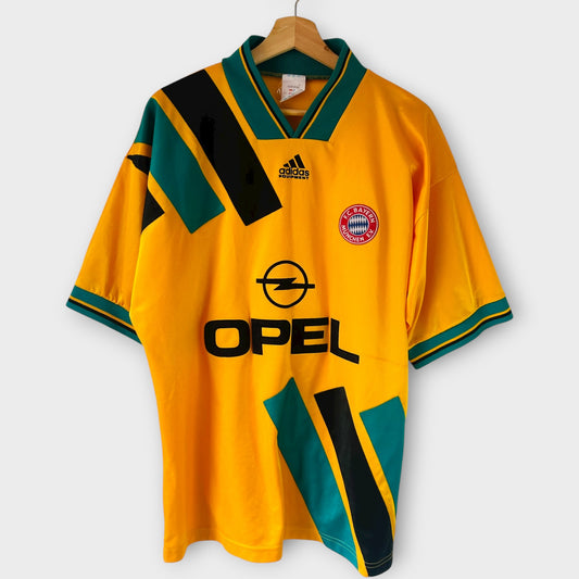 Bayern Munich 1993/95 Away (Large)