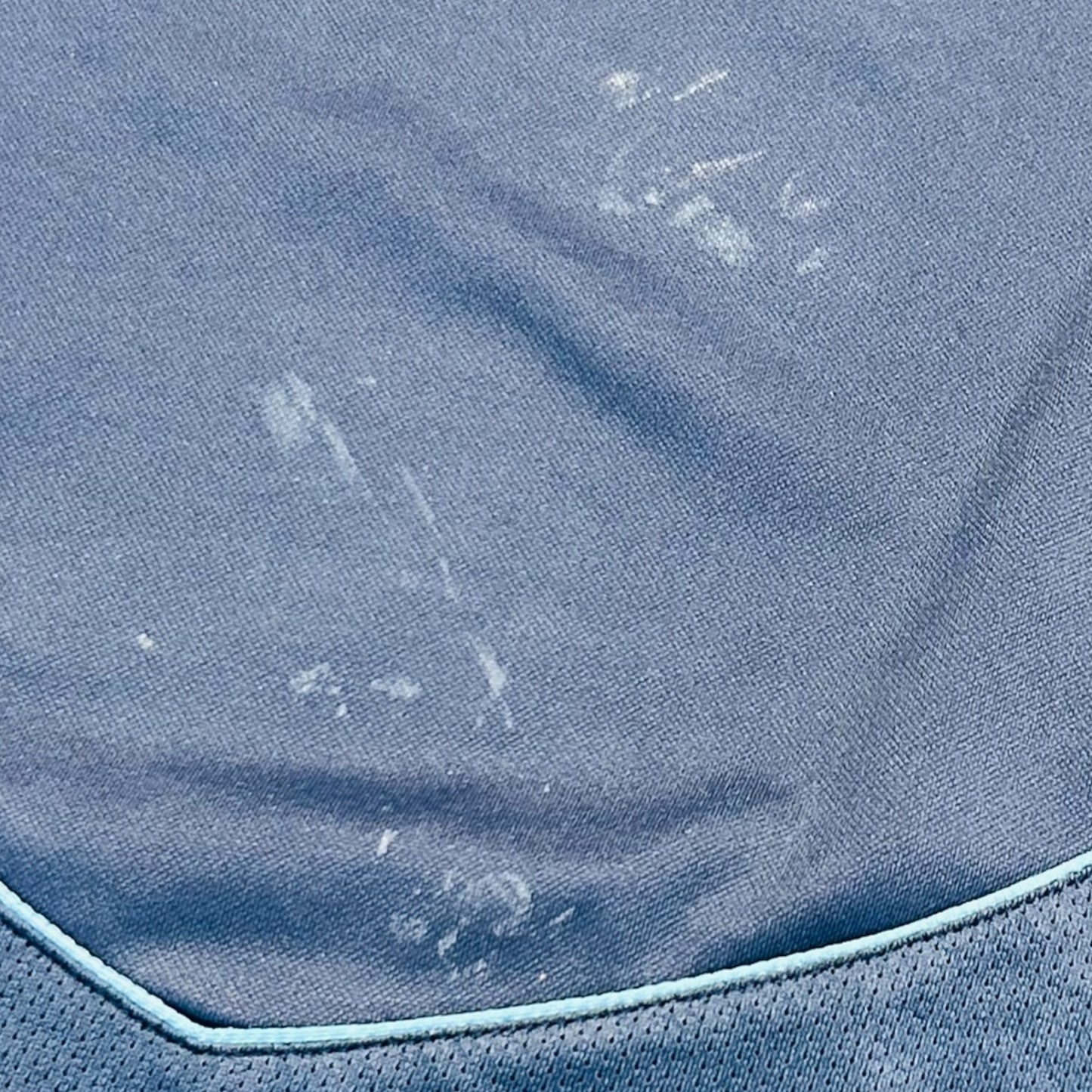 Atlético Madrid 2004/05 Away (Small)