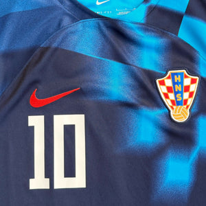 Croatia 2022 Away - Modric 10 (Small)