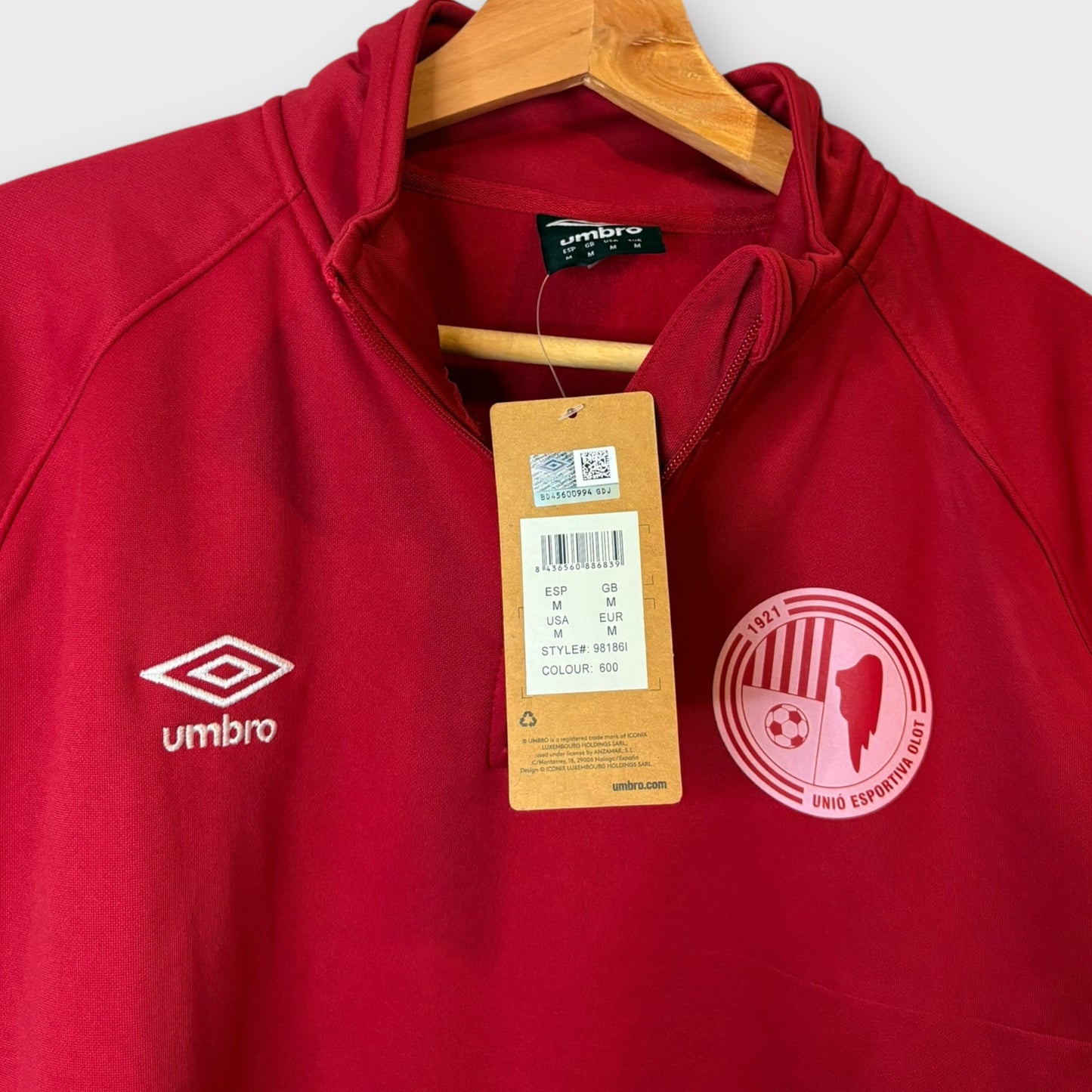 UE Olot Umbro Training Sweater (Medium) *Brand New*