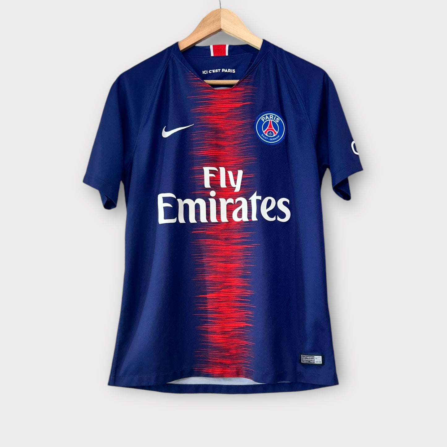 PSG 2018/19 Home Shirt (Medium)