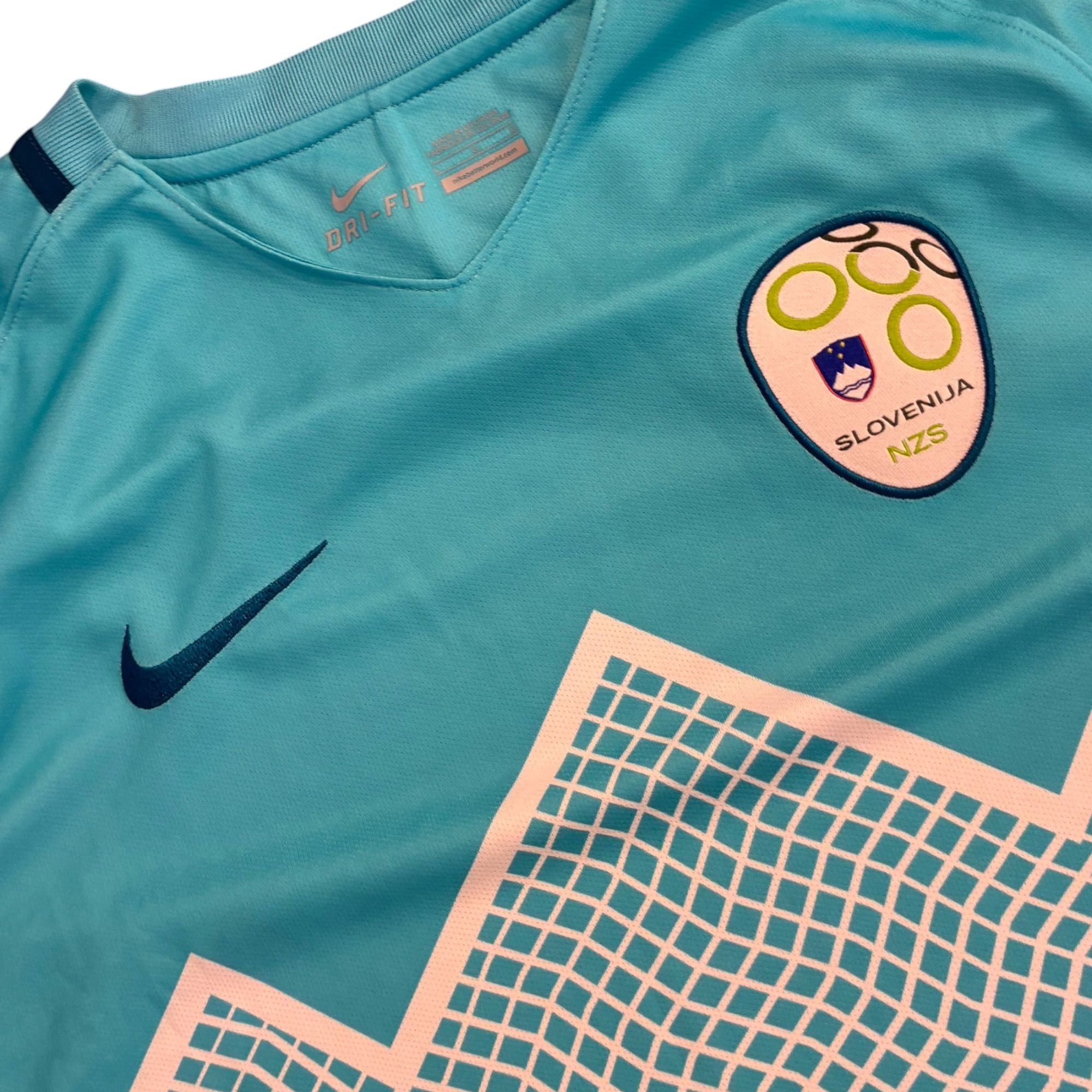 Slovenia 2016 Home (Large)