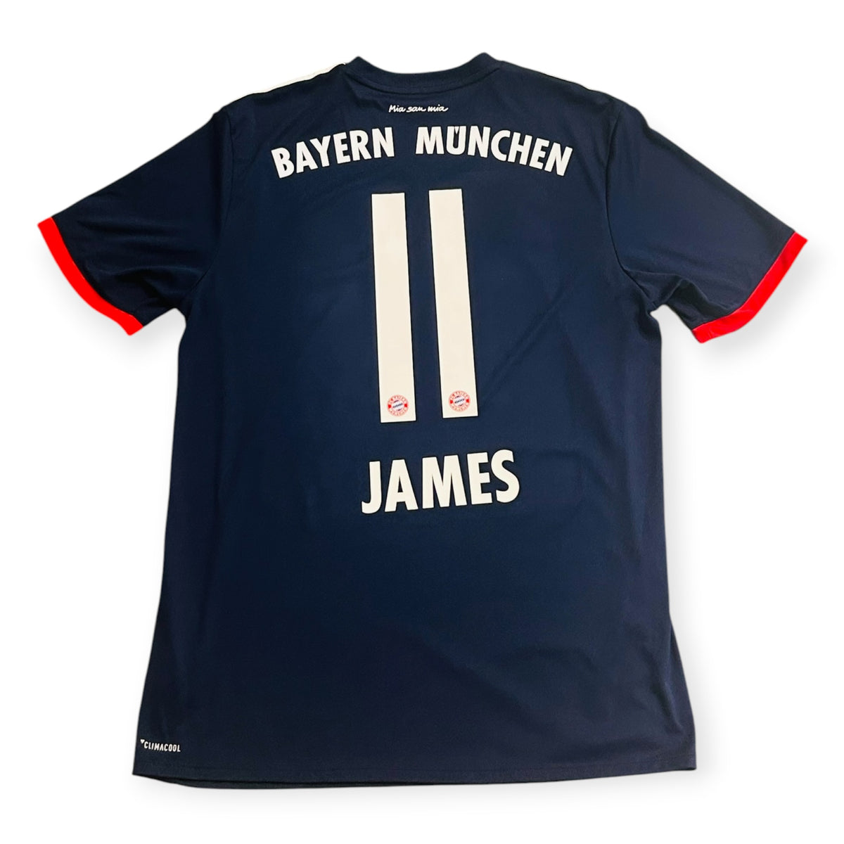 Bayern Munich 2017/18 Away - James 11 (Medium) - KITLAUNCH