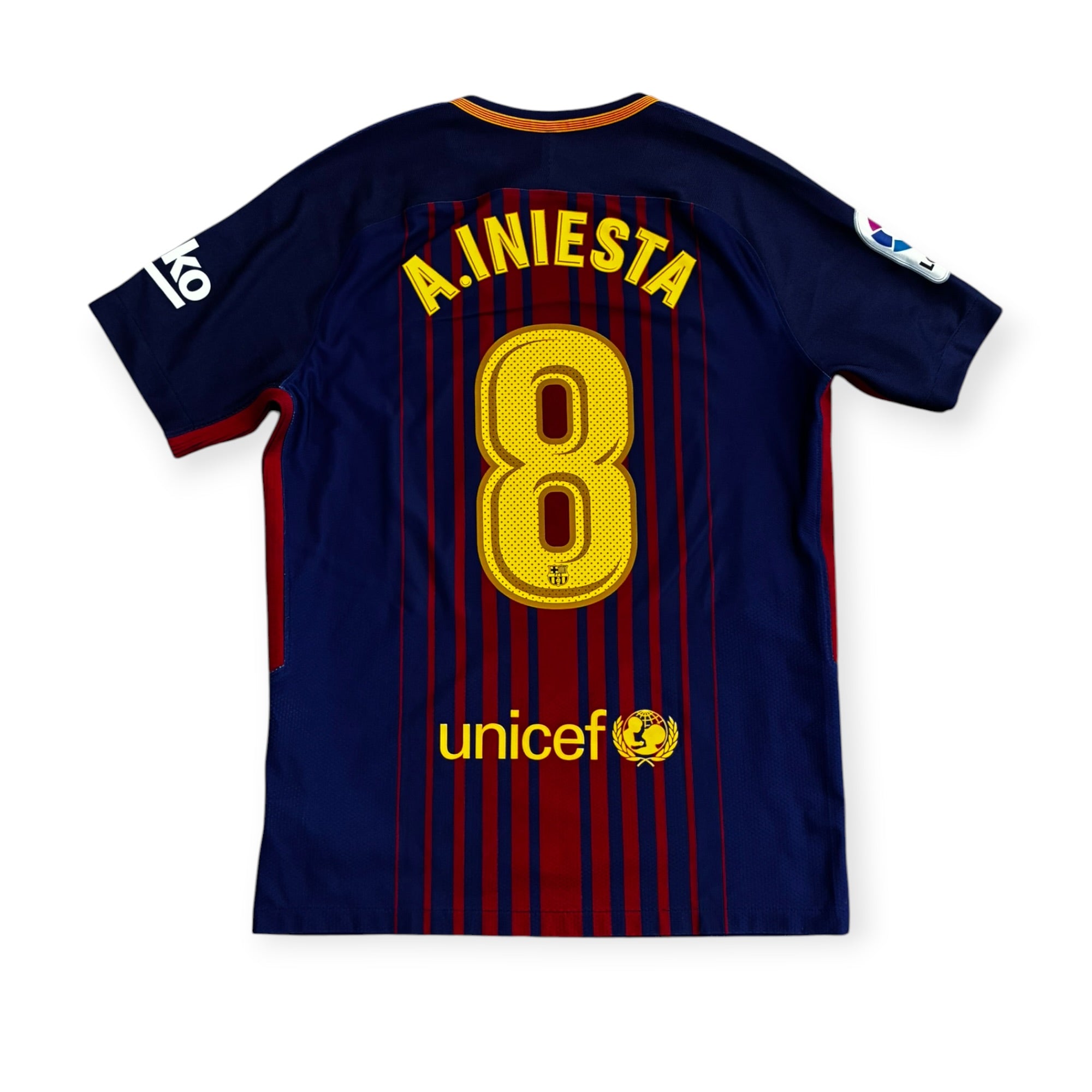 FC Barcelona 2017/18 Home Authentic Version - Iniesta 8 (Medium)