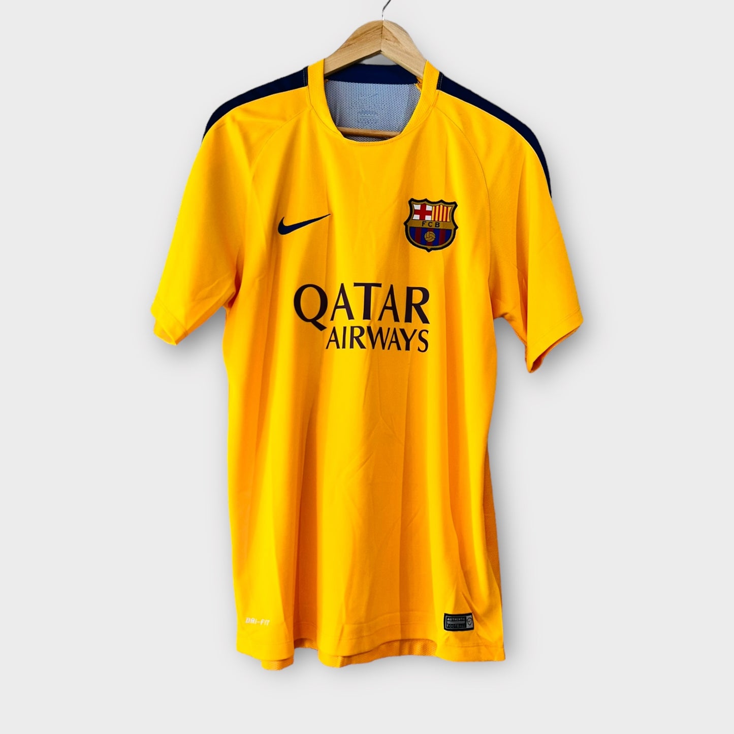 FC Barcelona 2015/16 Away - Messi 10 (Medium)