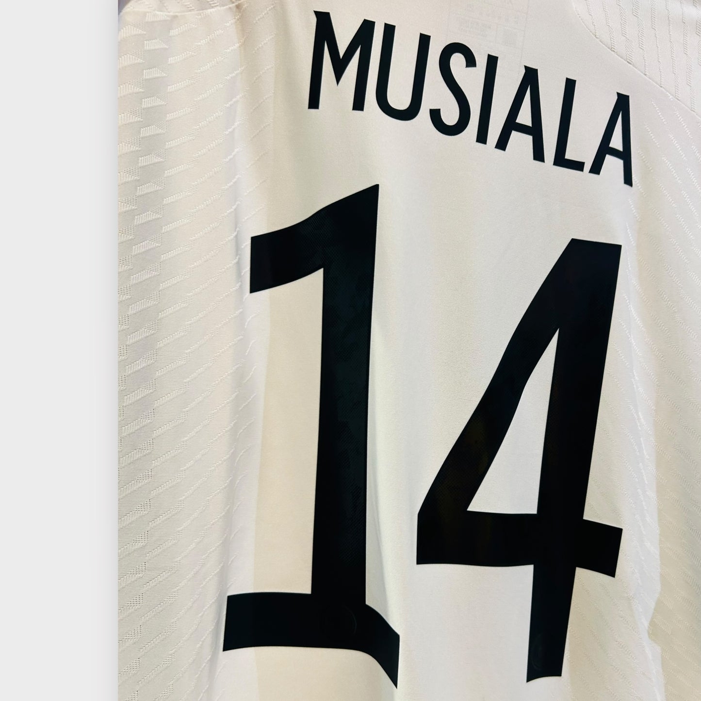 Germany 2022 Home Player Version - Musiala 14 (XL)