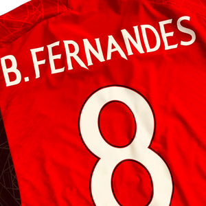 Manchester United FC 2023/24 Home Authentic - B. Fernandes 8 (Medium)
