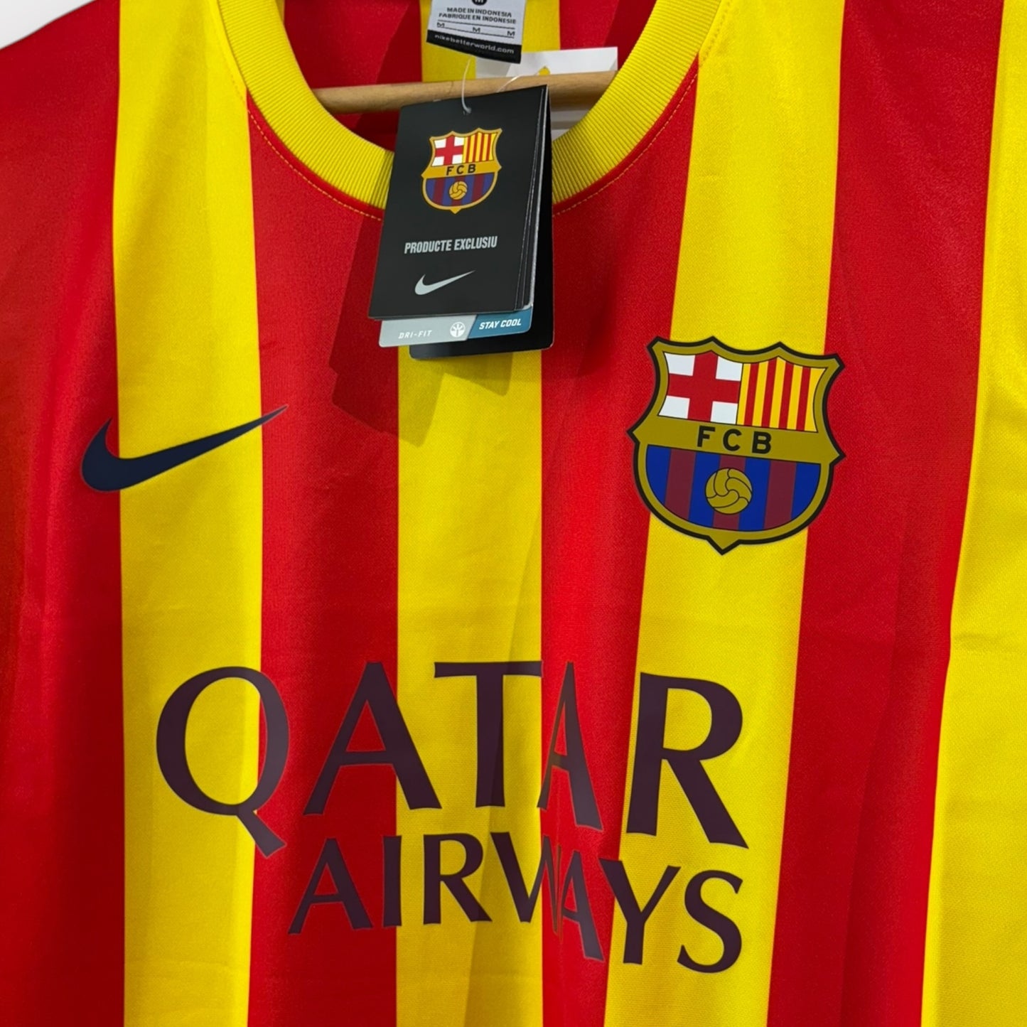 FC Barcelona 2013/14 Away Senyera -  Messi 10 (Multiple Sizes)