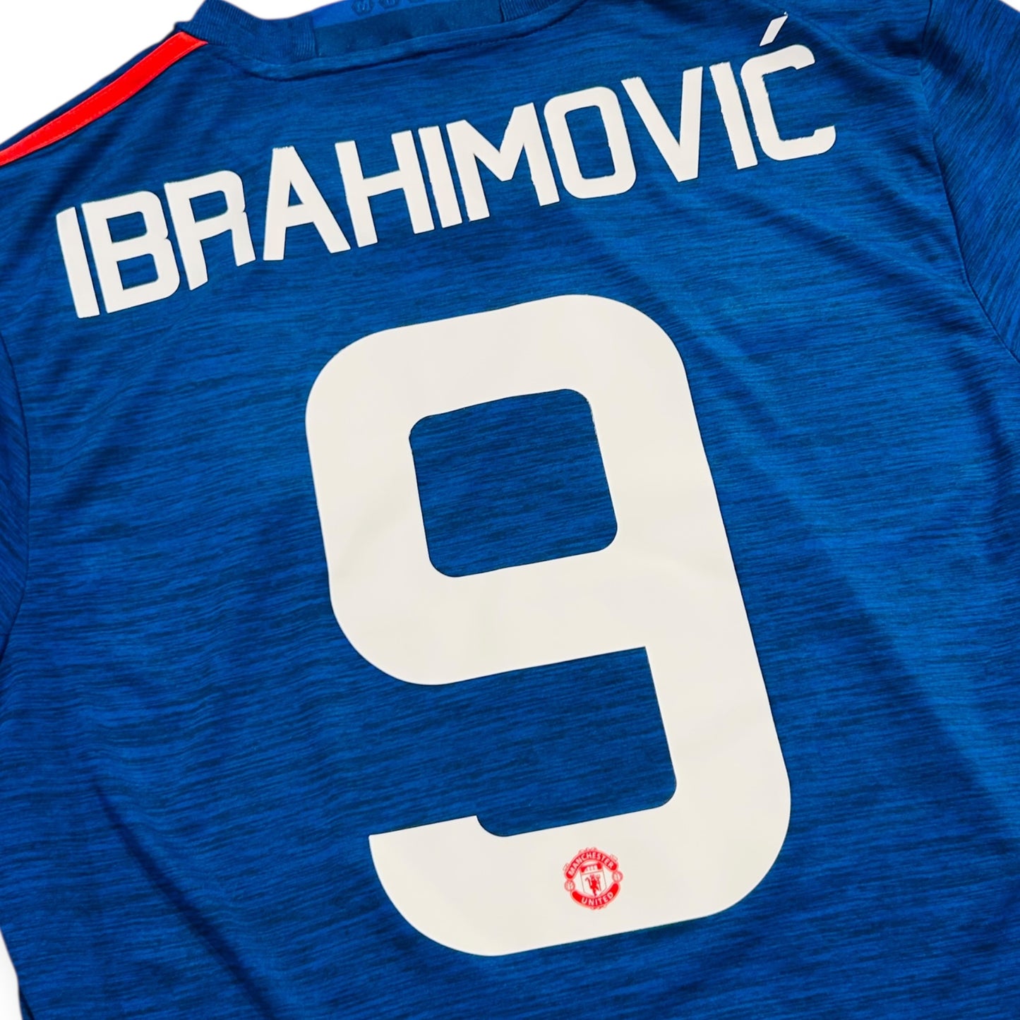 Manchester United 2016/17 Away - Ibrahimovic 9 (Medium)