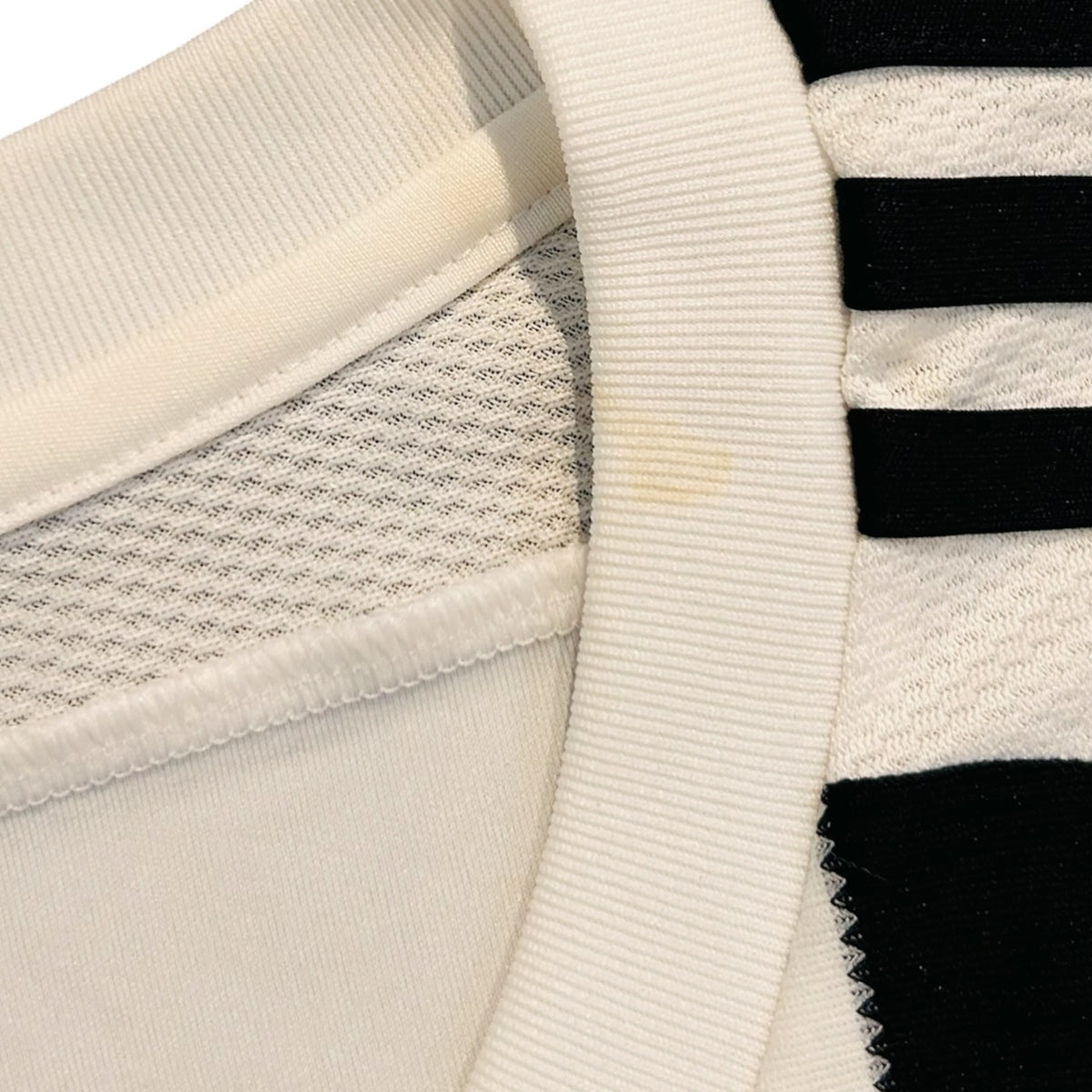 Juventus 2015/16 Home - Dybala 21 (XL)