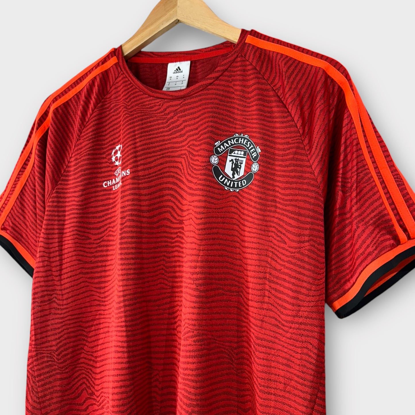 Manchester United 2015/16 UCL Warm-Up Jersey (Medium)