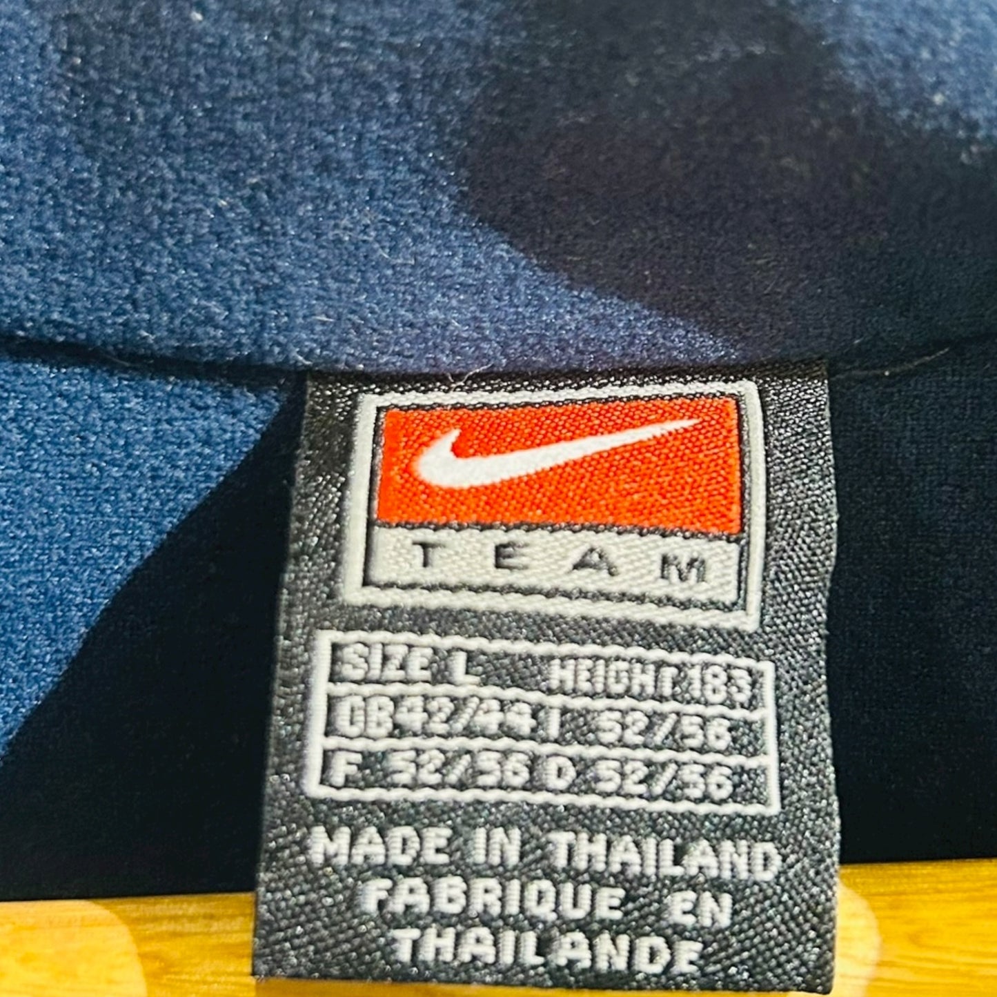 FC Barcelona 2000/01 Track Jacket (Large)