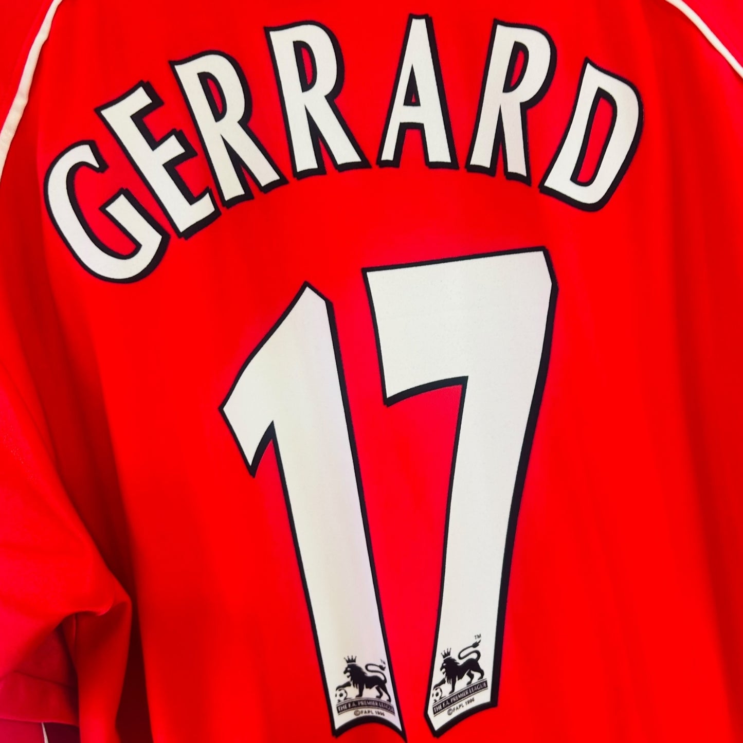 Liverpool FC 2000/02 Home - Gerrard 17 (Large)