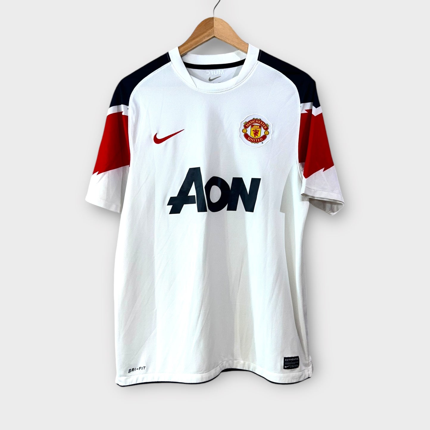 Manchester United 2010/11 Away Shirt (Medium)