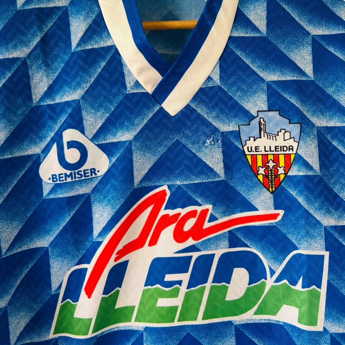 UE Lleida 1991/92 Home Long Sleeve (Small)