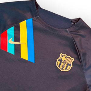 FC Barcelona 2022/23 Nike Pre Match (Small)