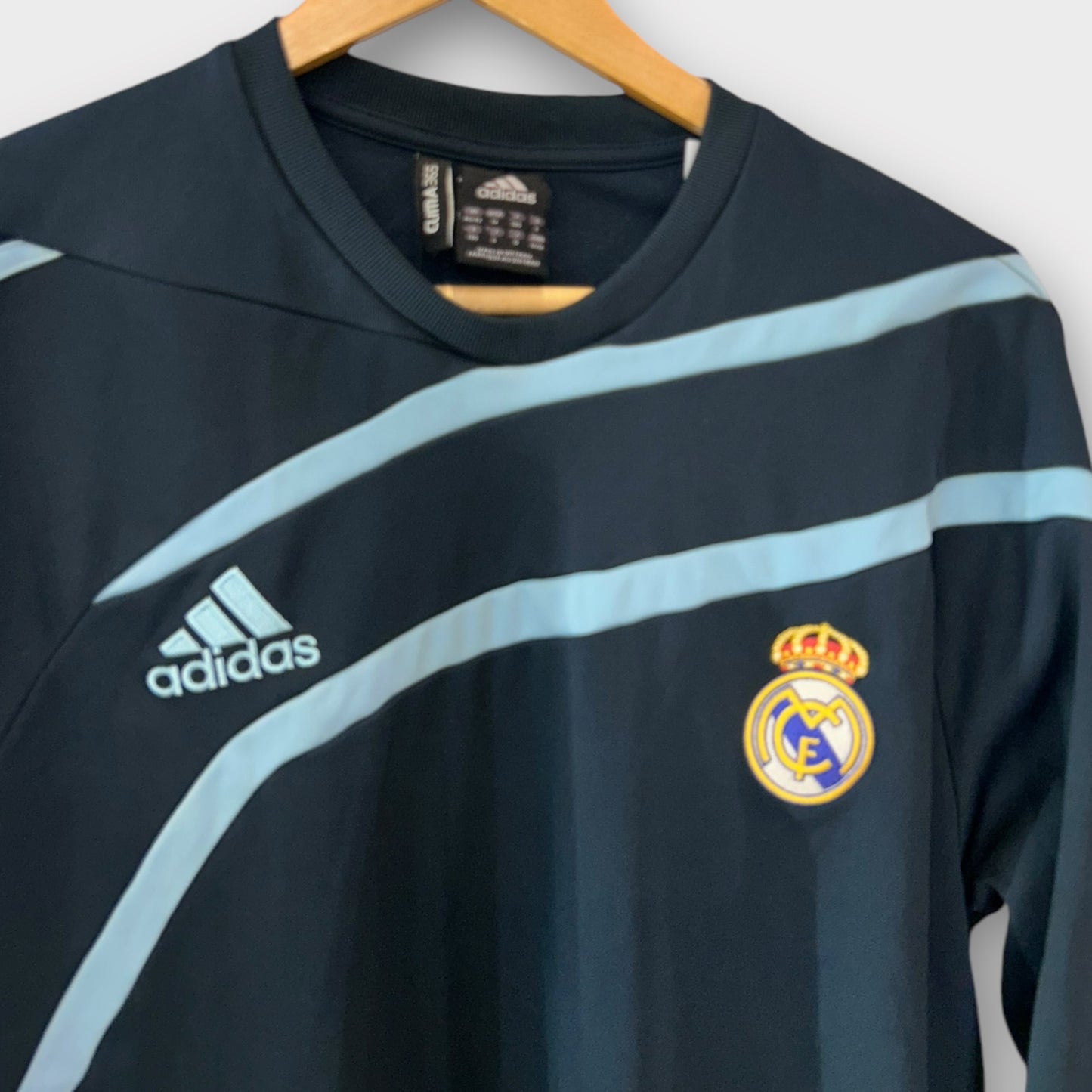 Real Madrid 2009/10 Adidas Sweatshirt (Medium)