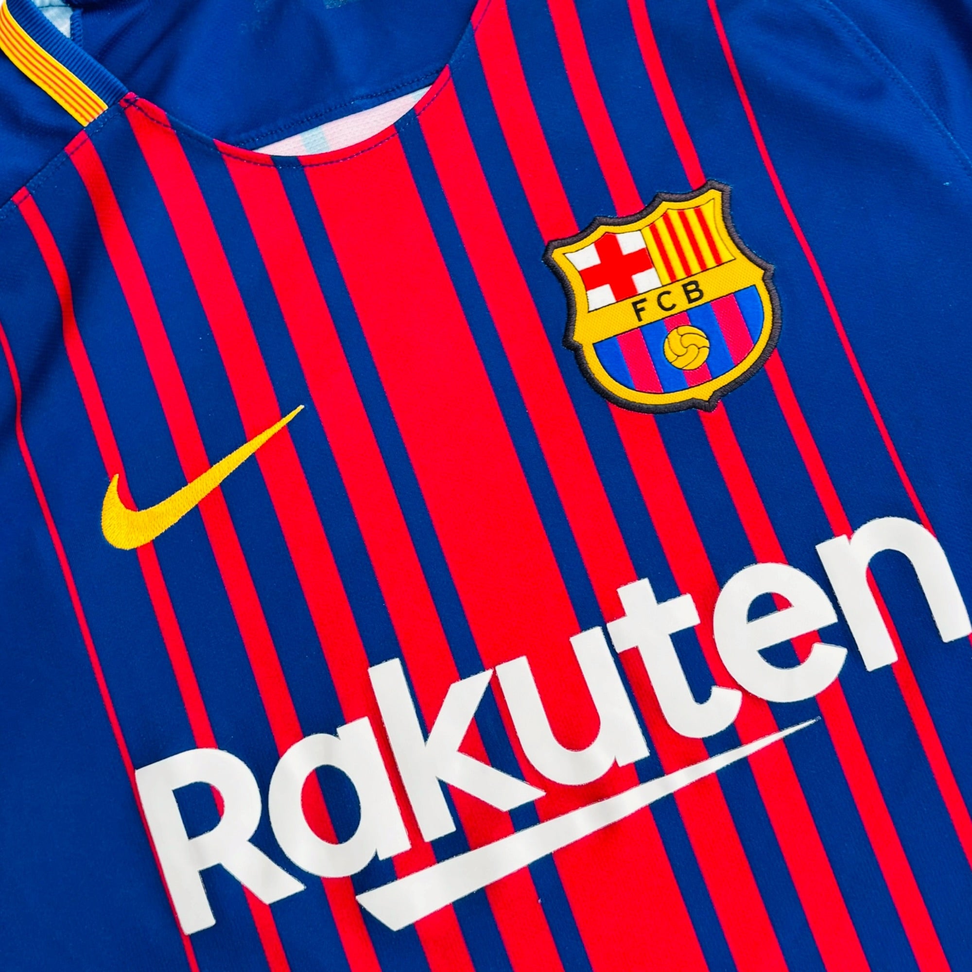 FC Barcelona 2017/18 Home - A. Iniesta 8 (Medium)
