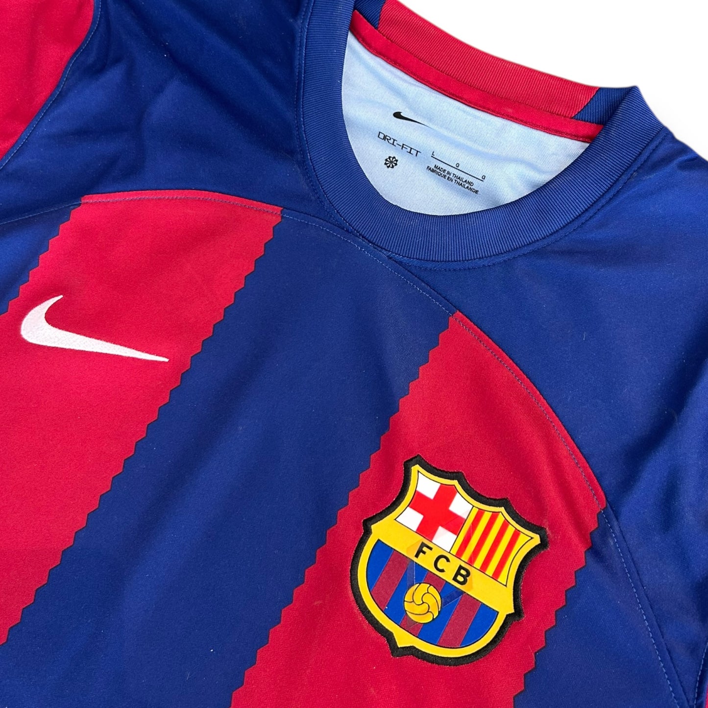 FC Barcelona 2023/24 Home *Brand New* - Fermín 32 (Large) - KITLAUNCH