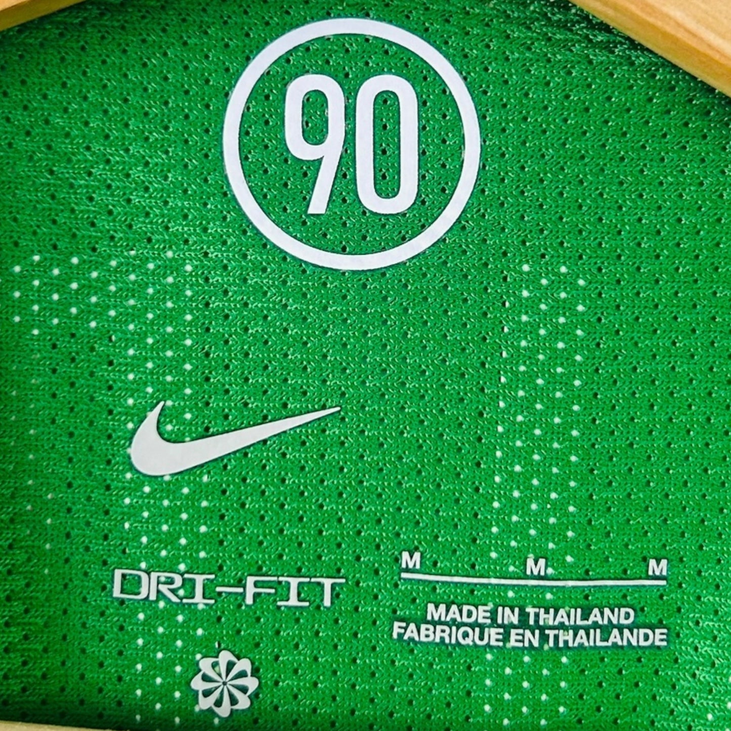 Brazil 2004 Home T90 Re-edition - Ronaldinho 10 (Medium)