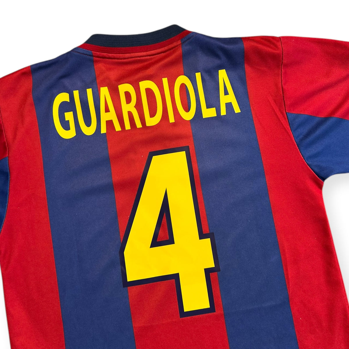 FC Barcelona 1998/99 Home - Guardiola 4 (Small)