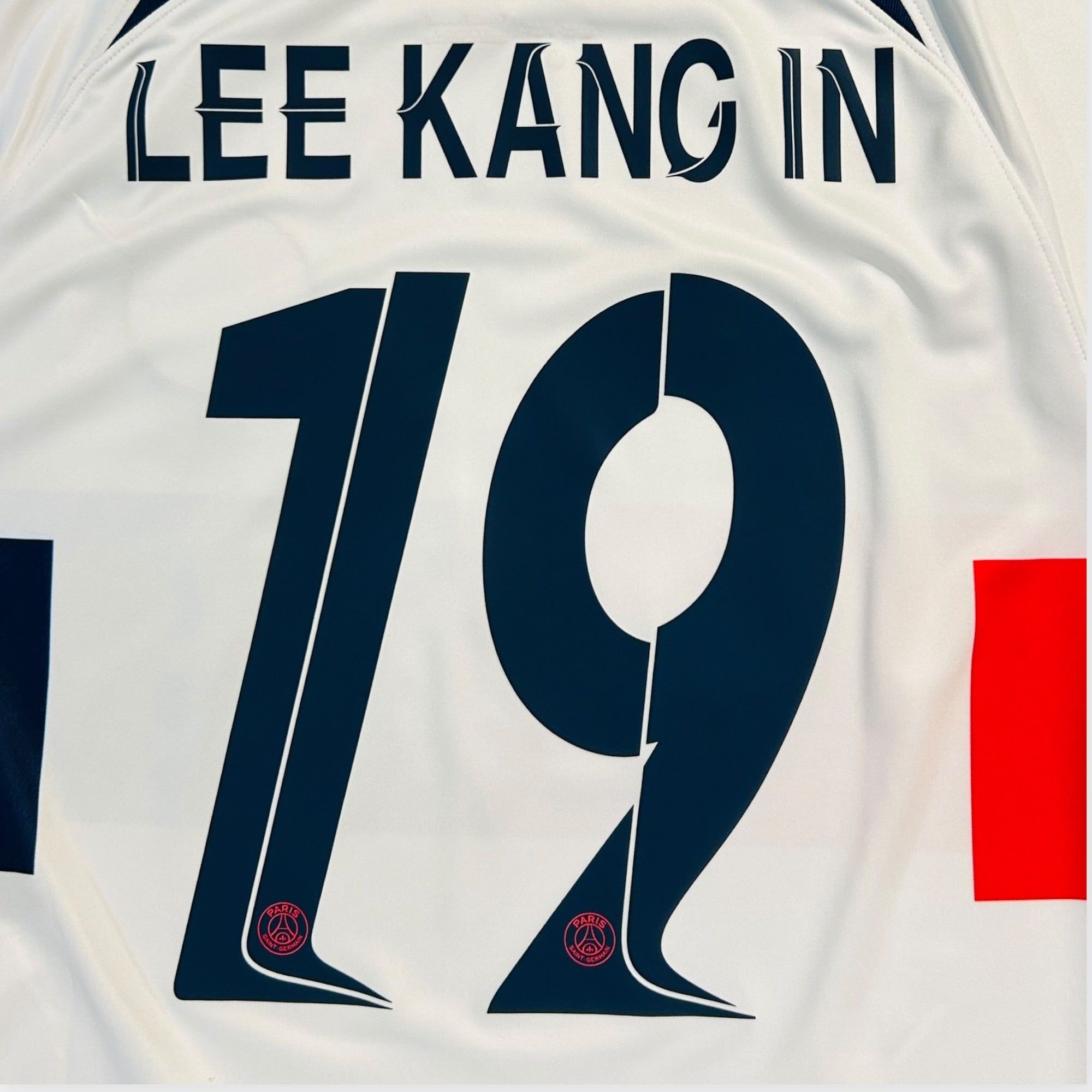 PSG 2023/24 Away - Lee Kang In 19 (Large) - KITLAUNCH