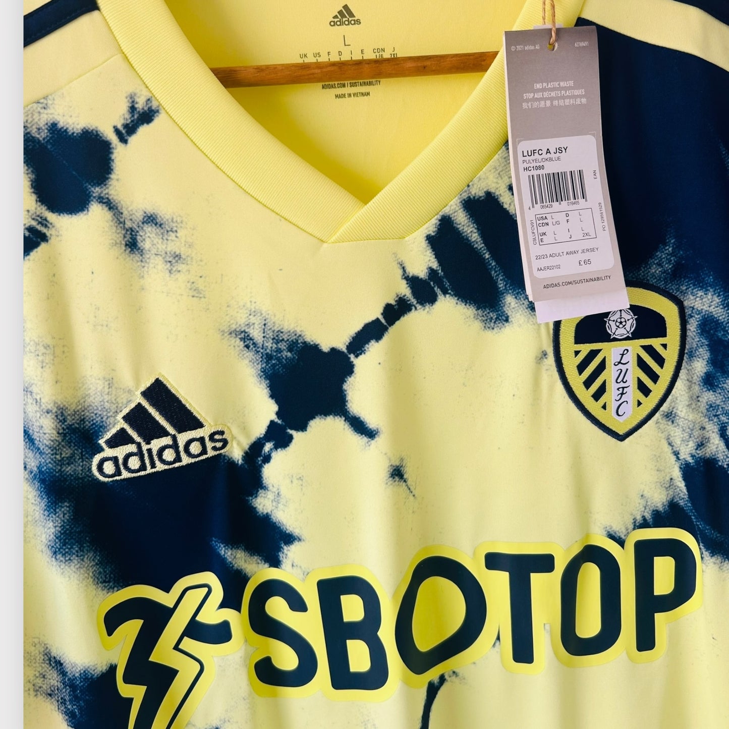Leeds 2022/23 Away (Large)