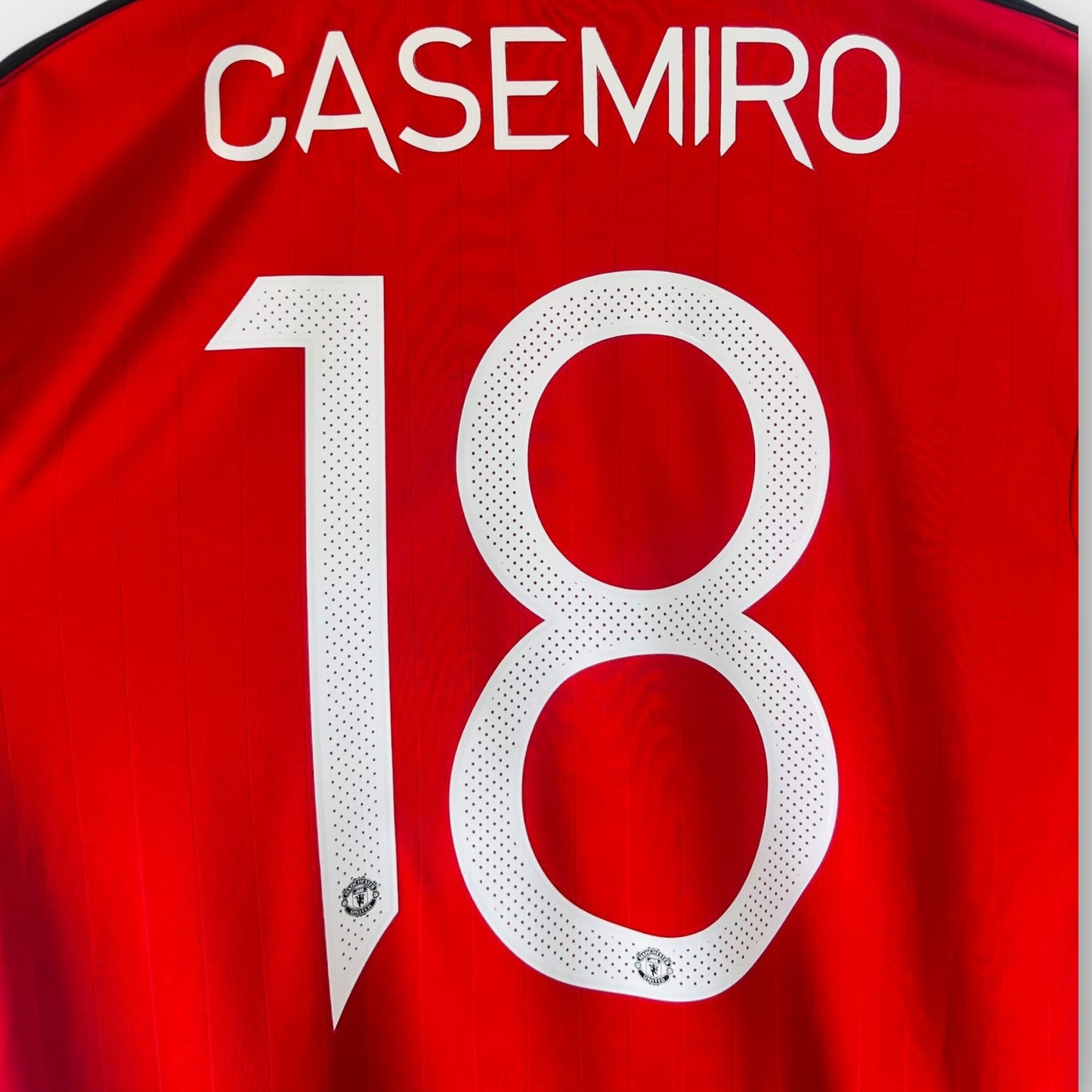 Manchester United 2022/23 Home - Casemiro 18 (Medium)