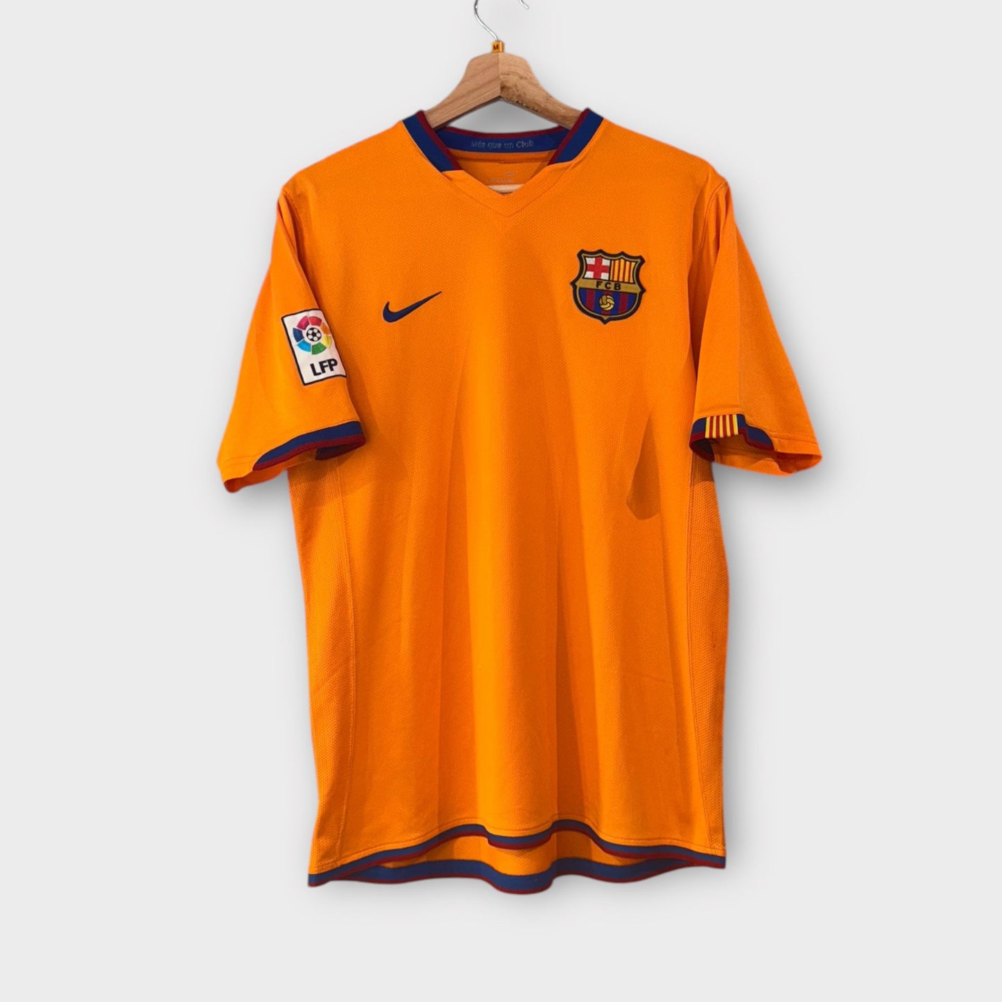 FC Barcelona 2006/07 Away - Messi 19 (Medium)