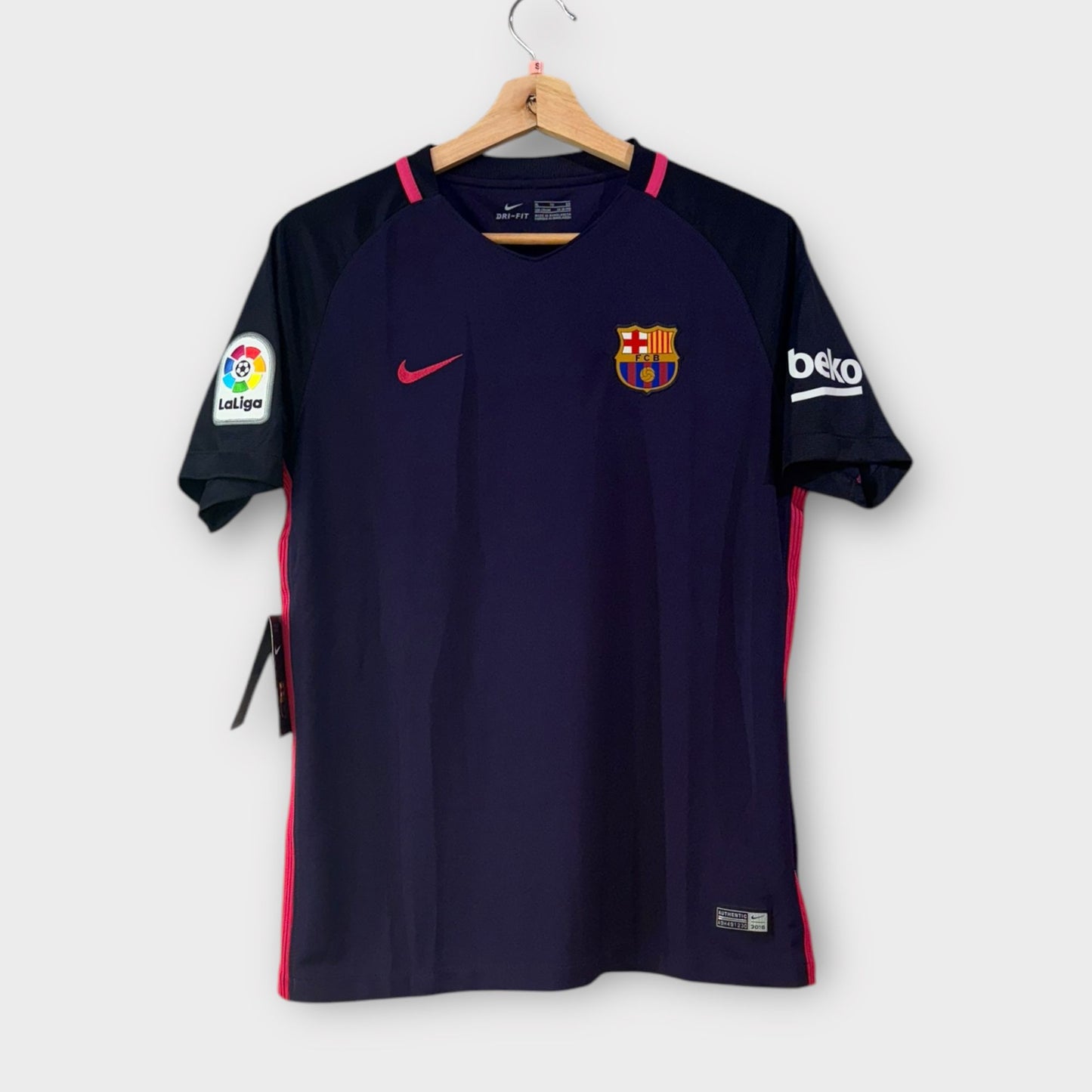 FC Barcelona 2016/17 Away - Messi 10 (XS)