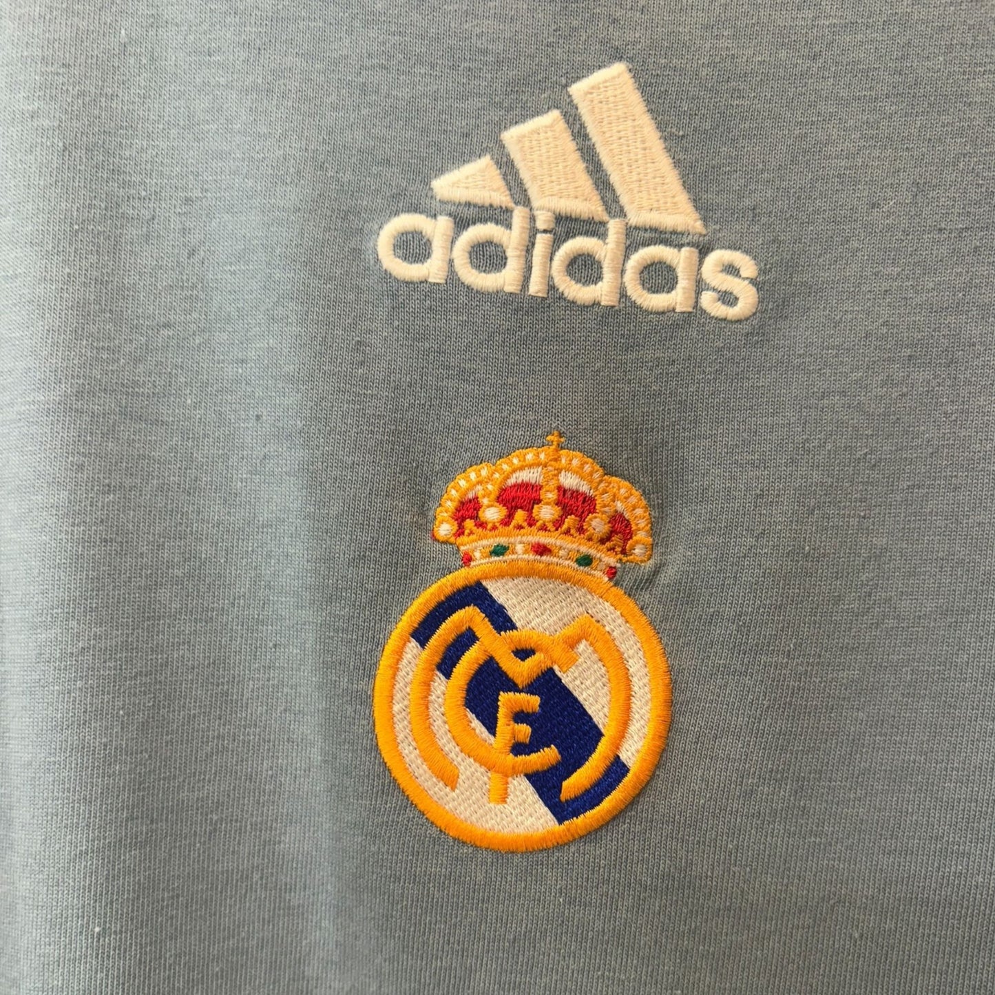 Real Madrid 2001/02 Adidas Pre Match (Medium)