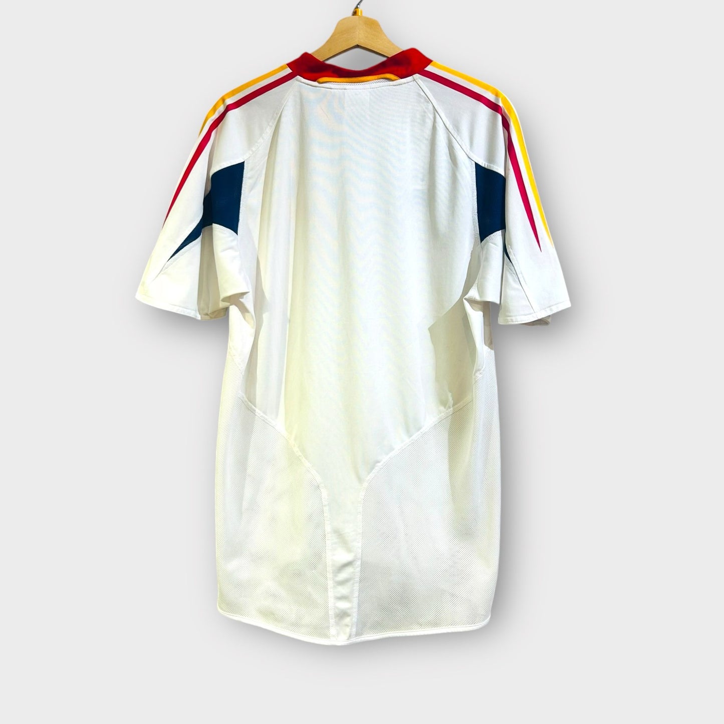 Spain 2004 Away (Medium)