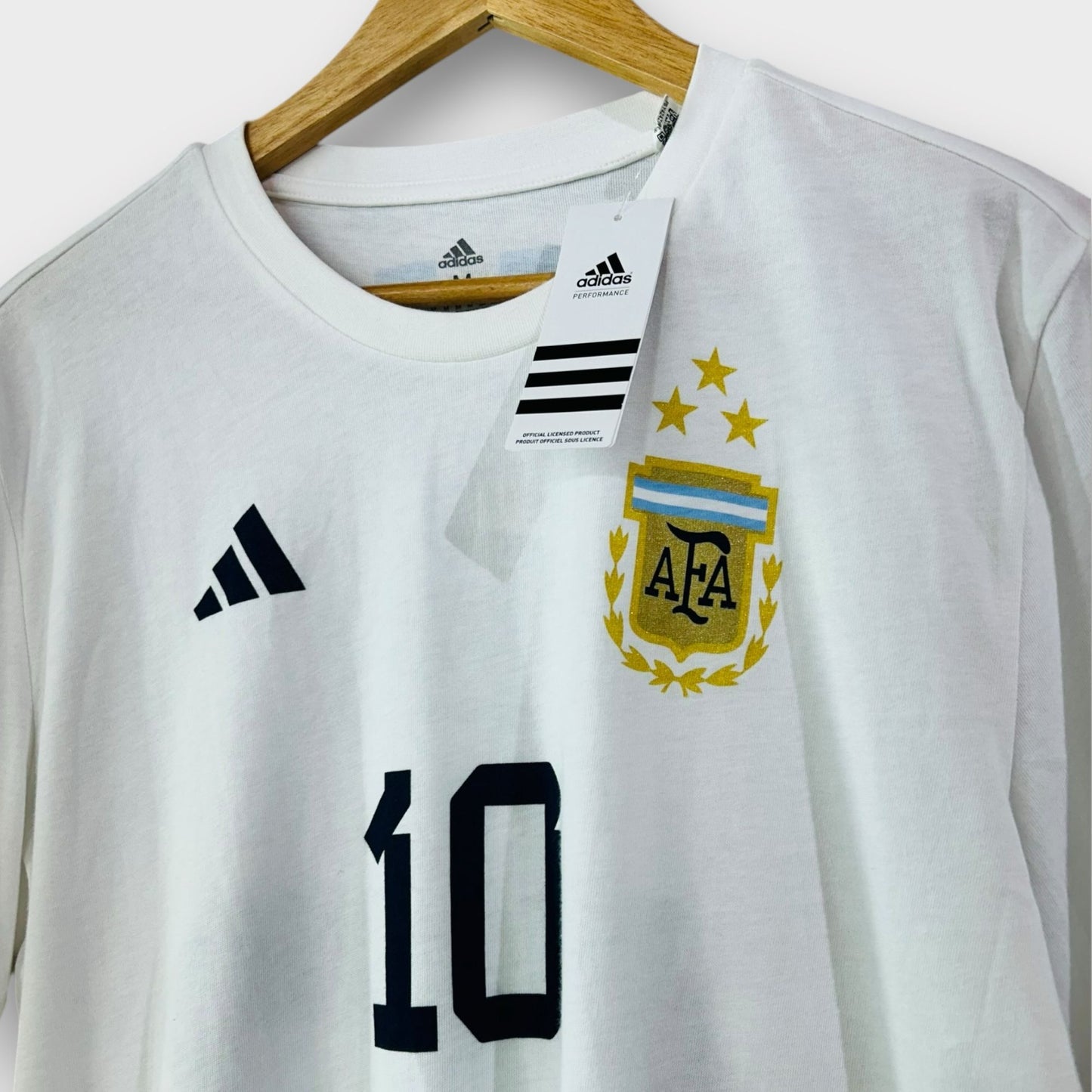 Argentina 2022 WC Champions Messi T-Shirt (Medium)