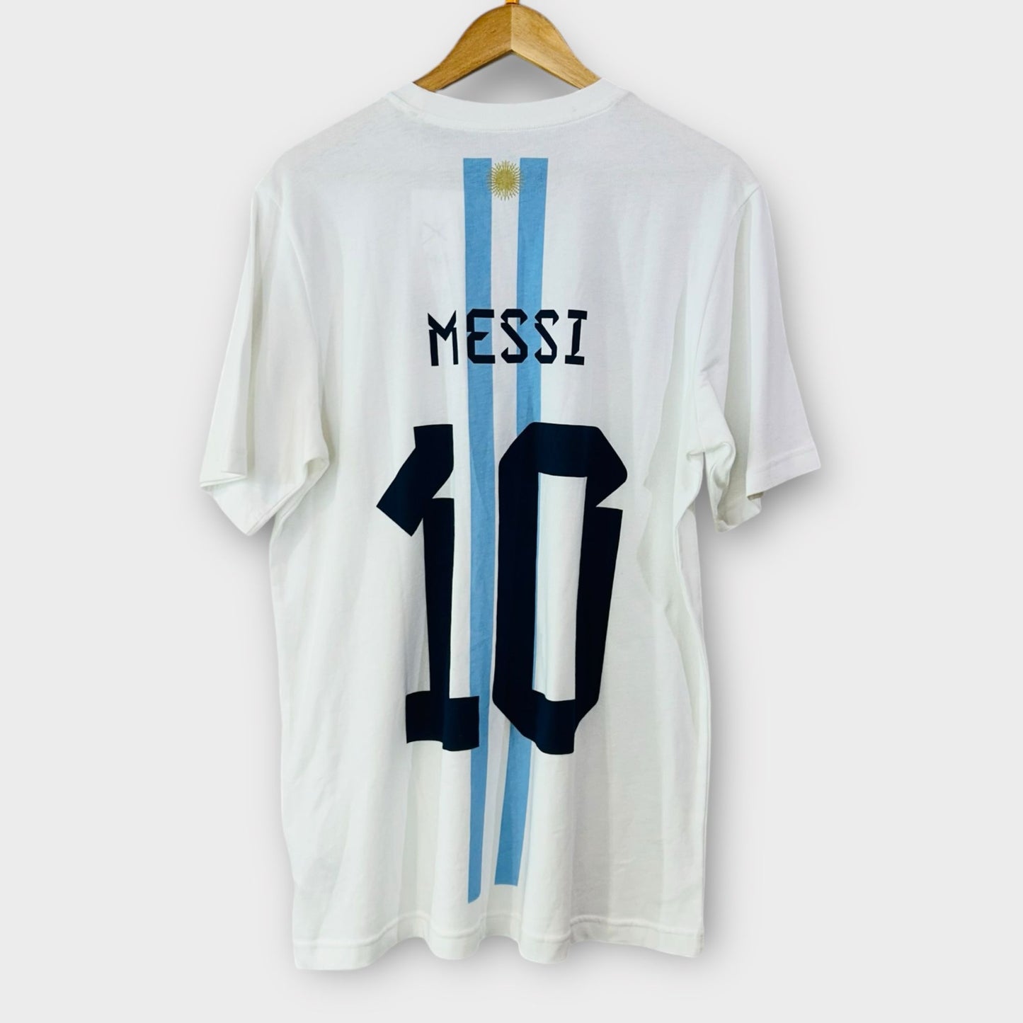 Argentina 2022 WC Champions Messi T-Shirt (Medium)