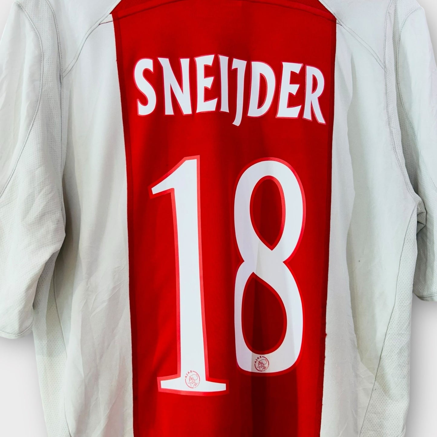 Ajax 2004/05 Home - Sneijder 18 (Large)