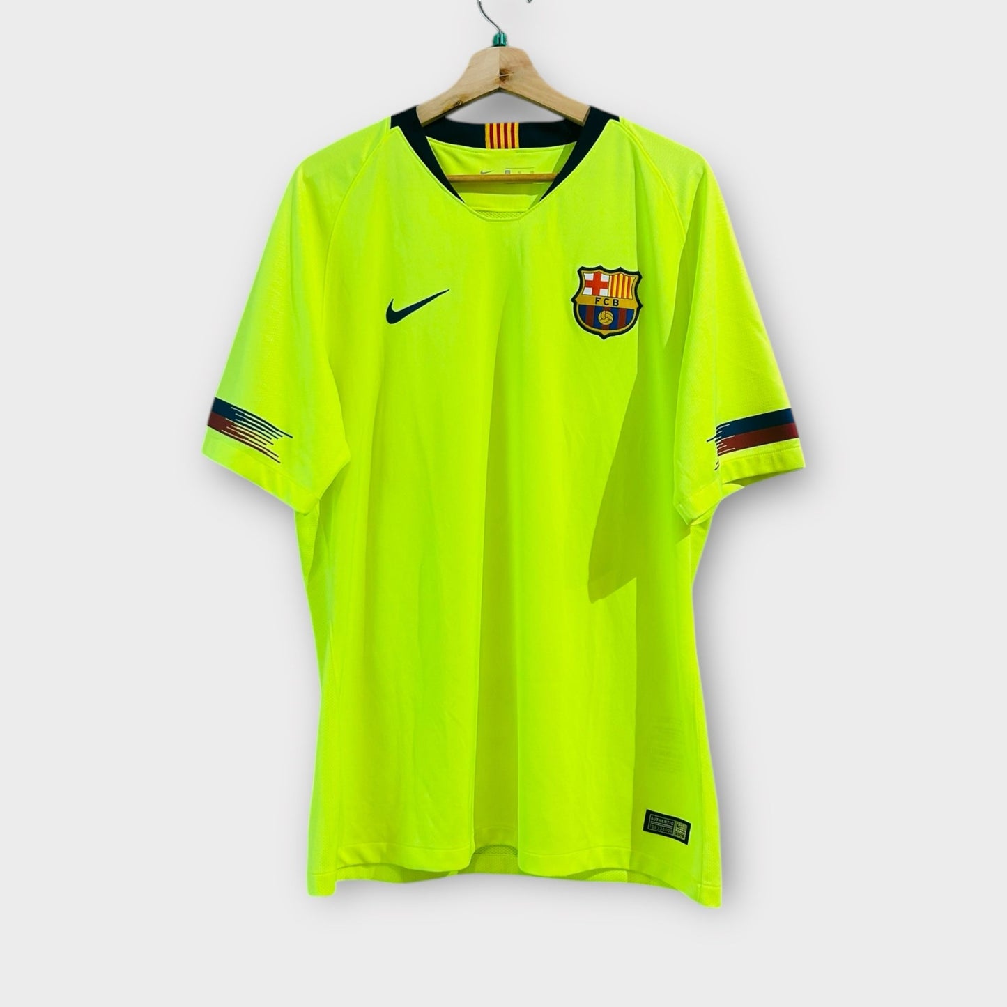 FC Barcelona 2018/19 Away Match Issue - #19 (XL)