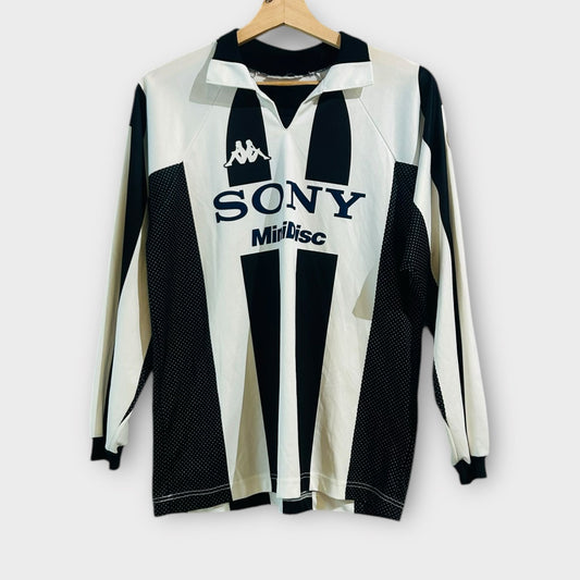 Juventus 1996/97 Home (Small)