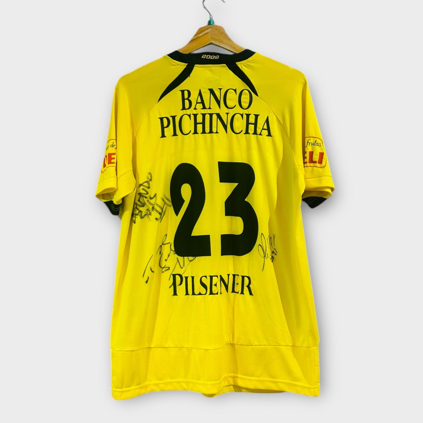 Barcelona SC 2008 Signed - Pilsener 23 (XL)