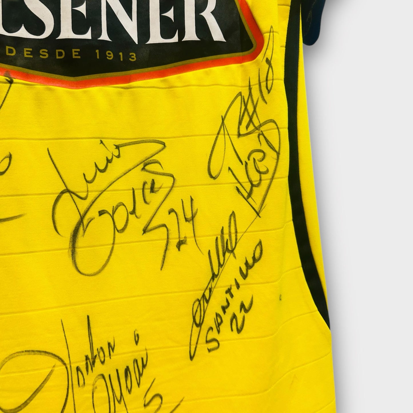 Barcelona SC 2008 Signed - Pilsener 23 (XL)