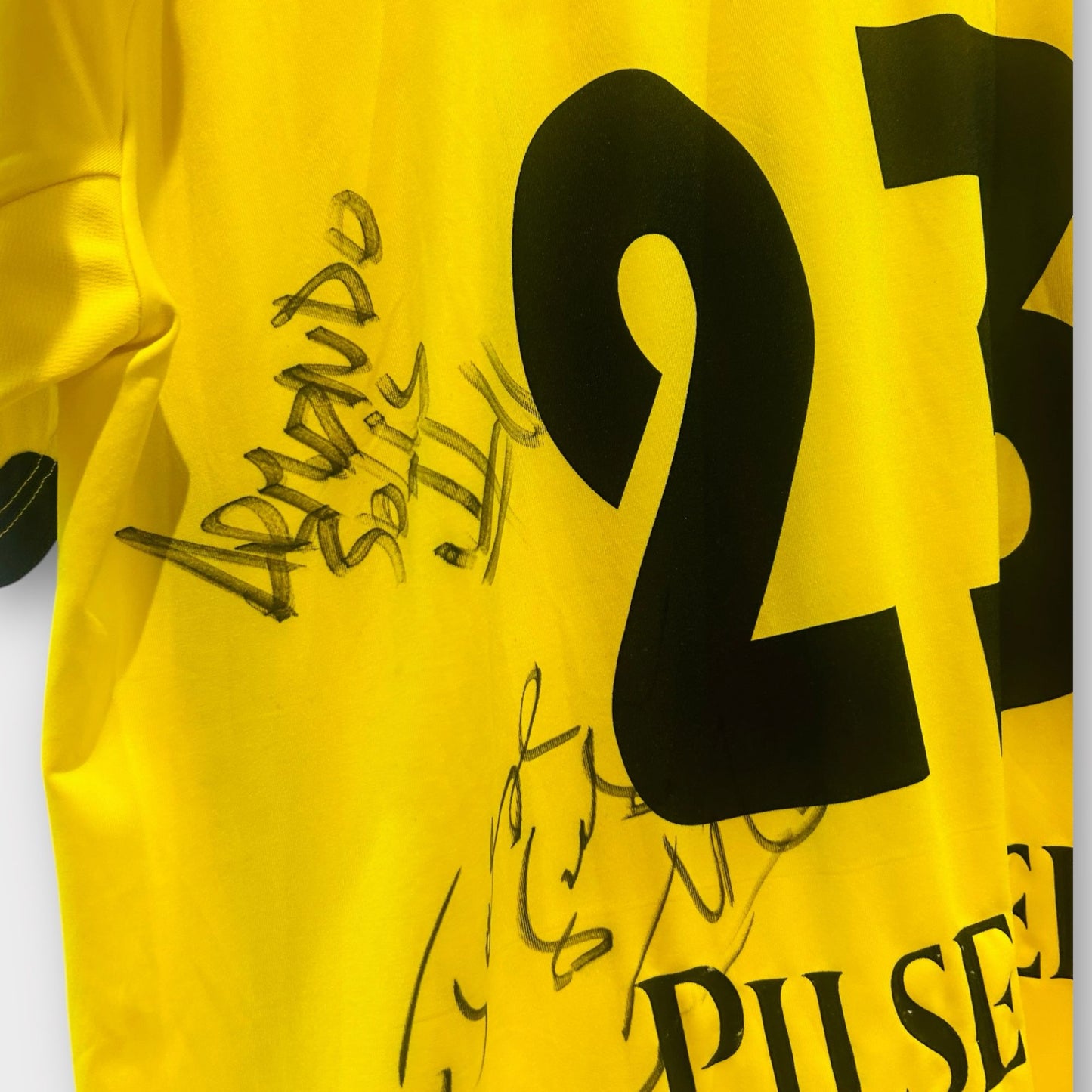 Barcelona SC 2008 Signed - Pilsener 23 (XL)