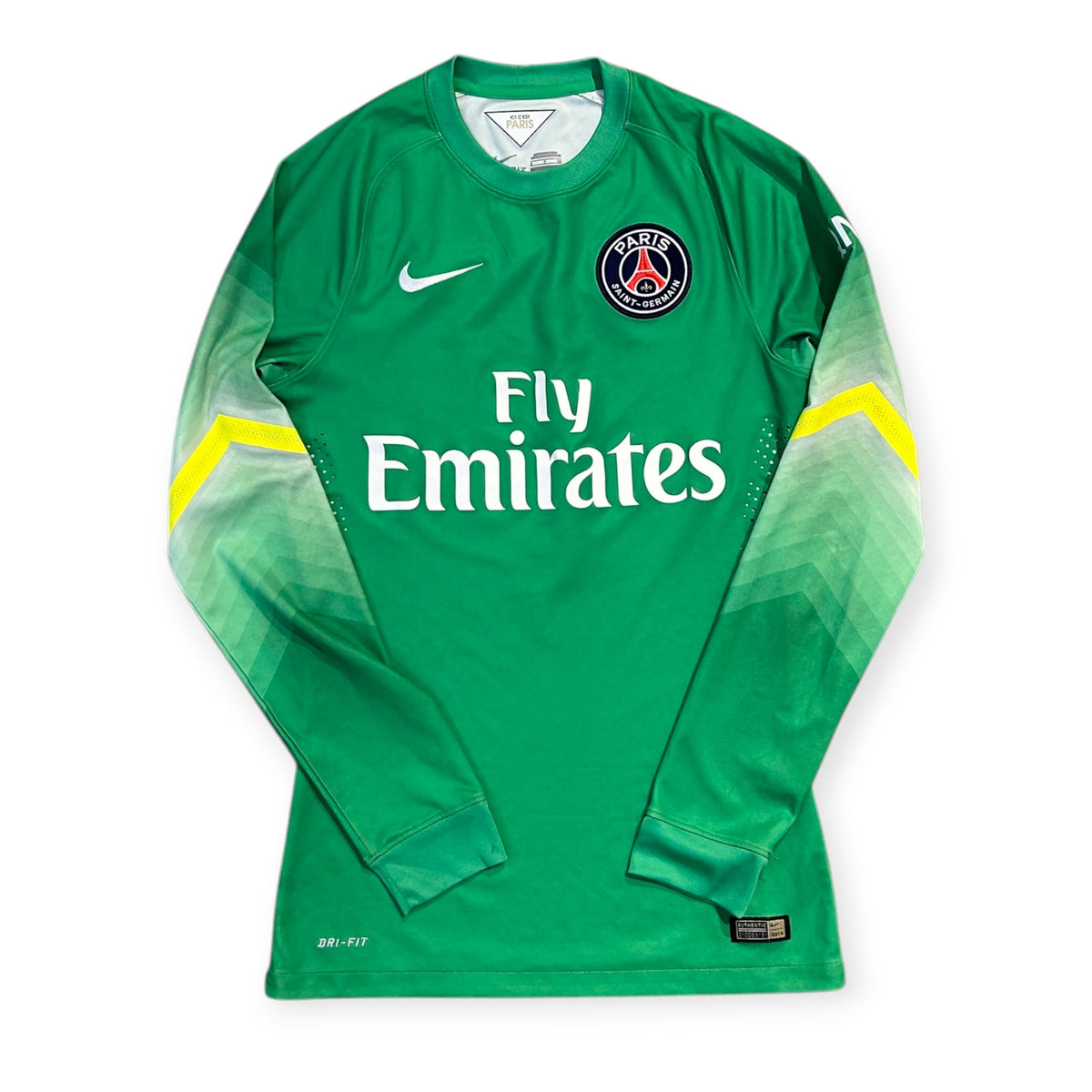 PSG 2014/15 GK Player Issue (Small) - KITLAUNCH