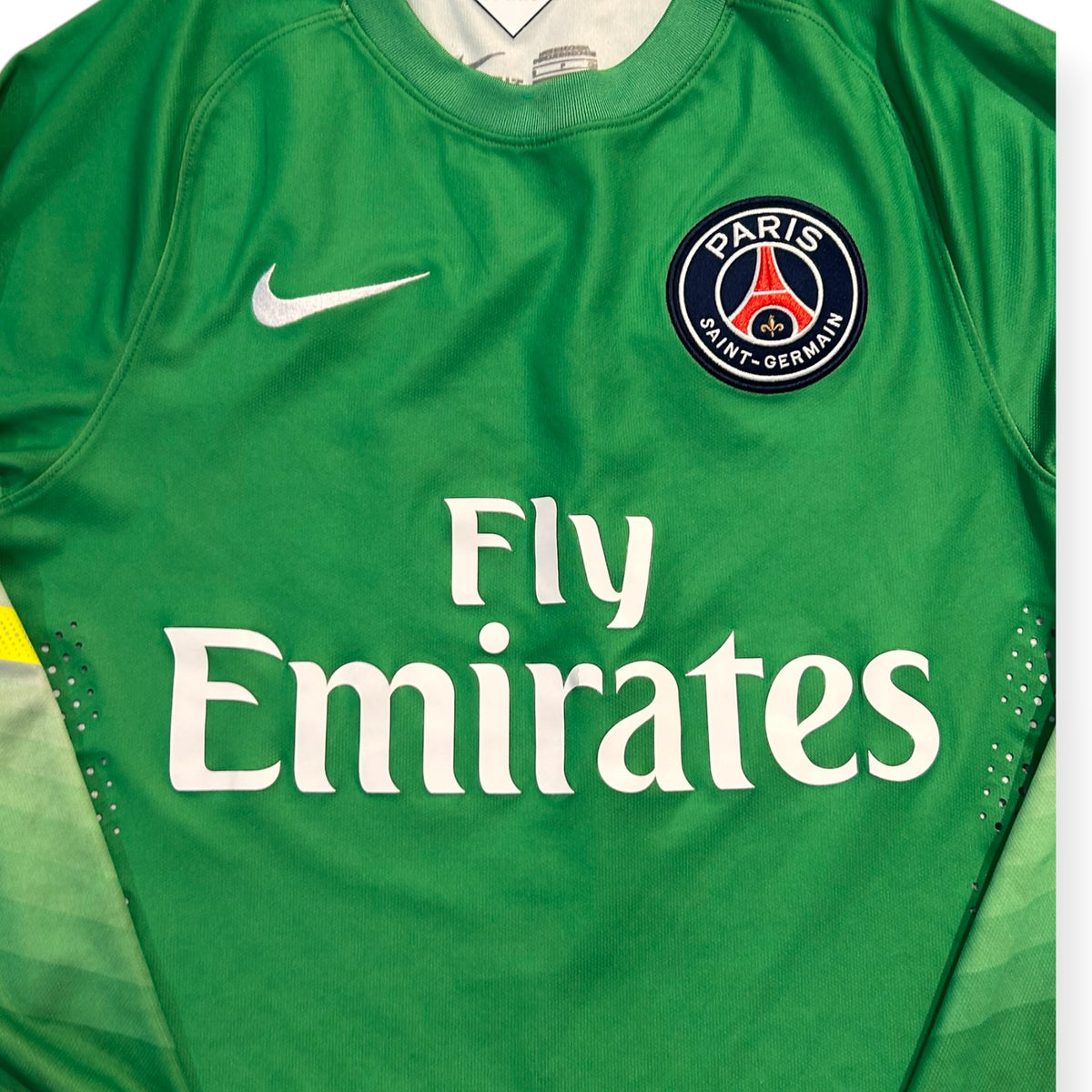 PSG 2014/15 GK Player Issue (Small) - KITLAUNCH